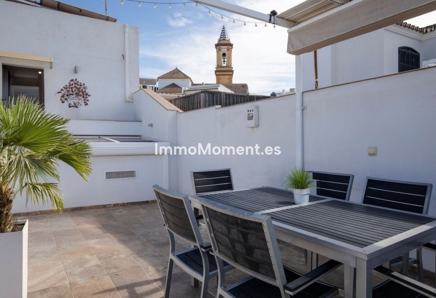 Reventa - Villa independiente - Estepona  - Estepona Centro