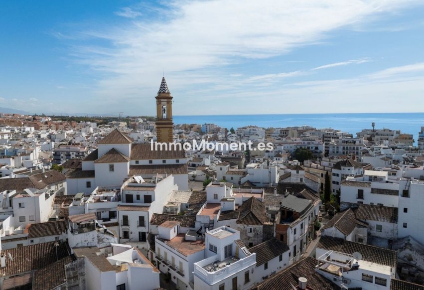 Reventa - Villa independiente - Estepona  - Estepona Centro