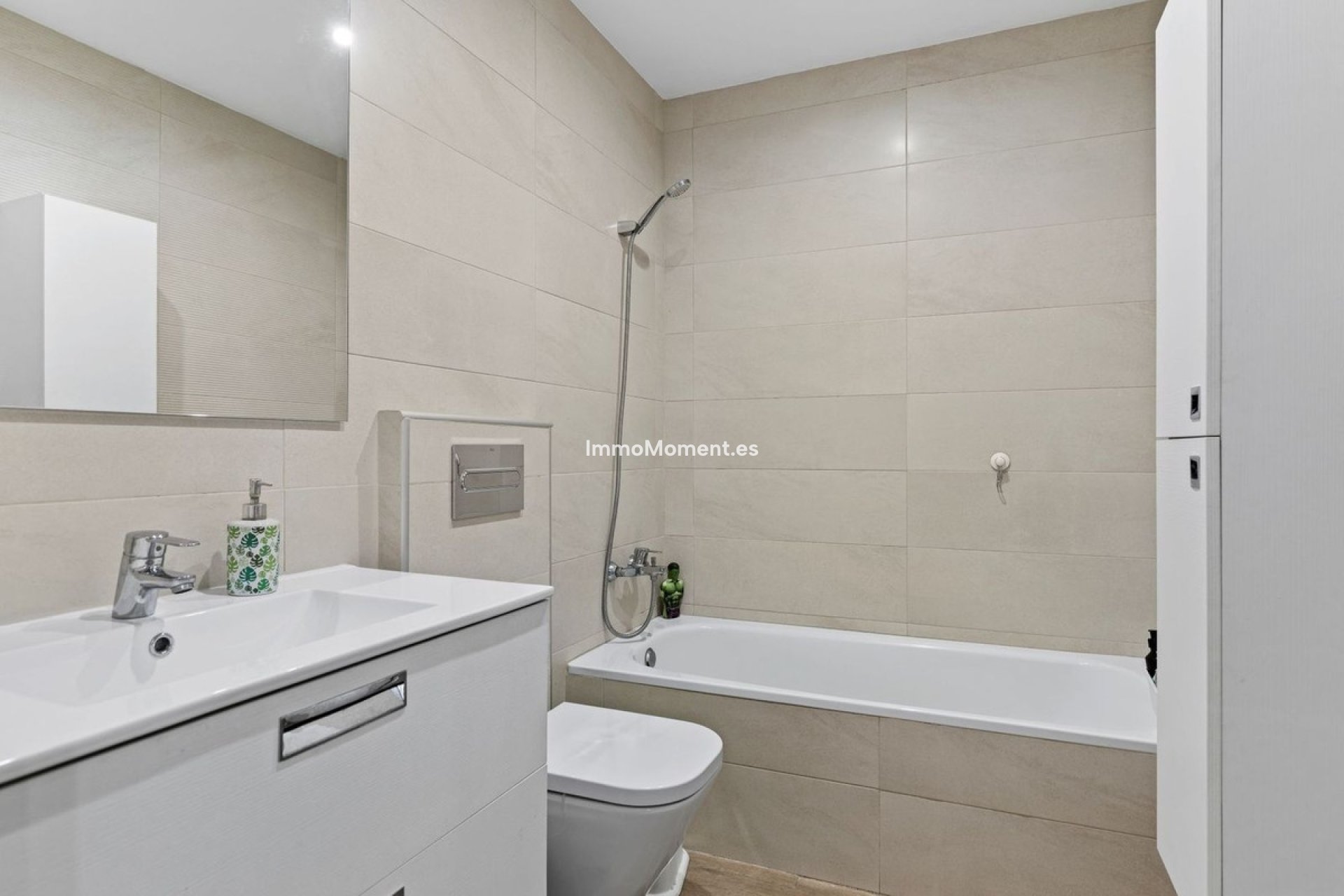 Reventa - Villa independiente - Estepona  - Estepona Centro