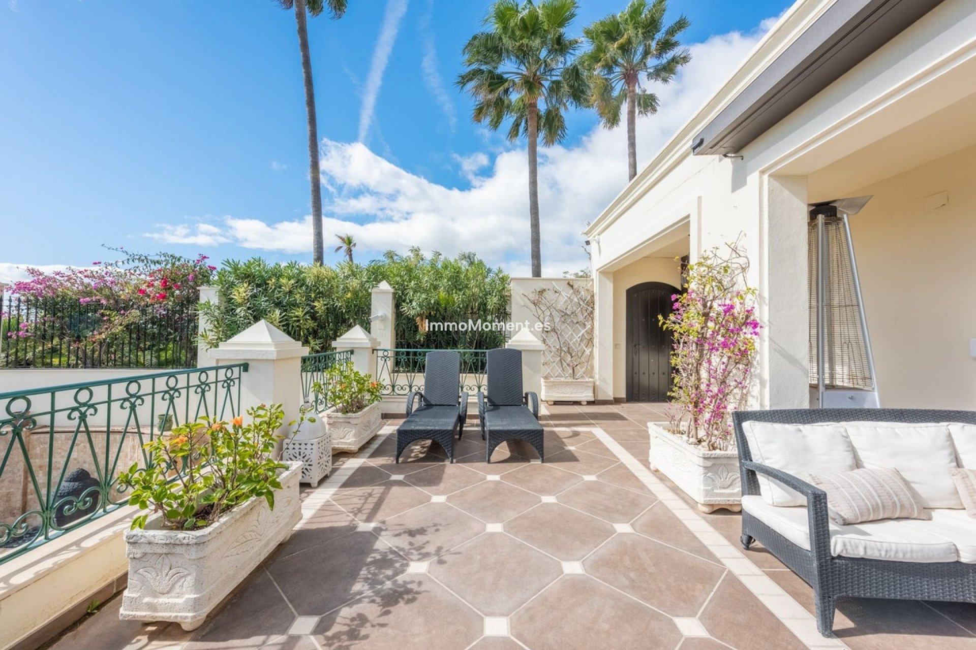 Reventa - Villa independiente - Estepona  - Estepona Centro