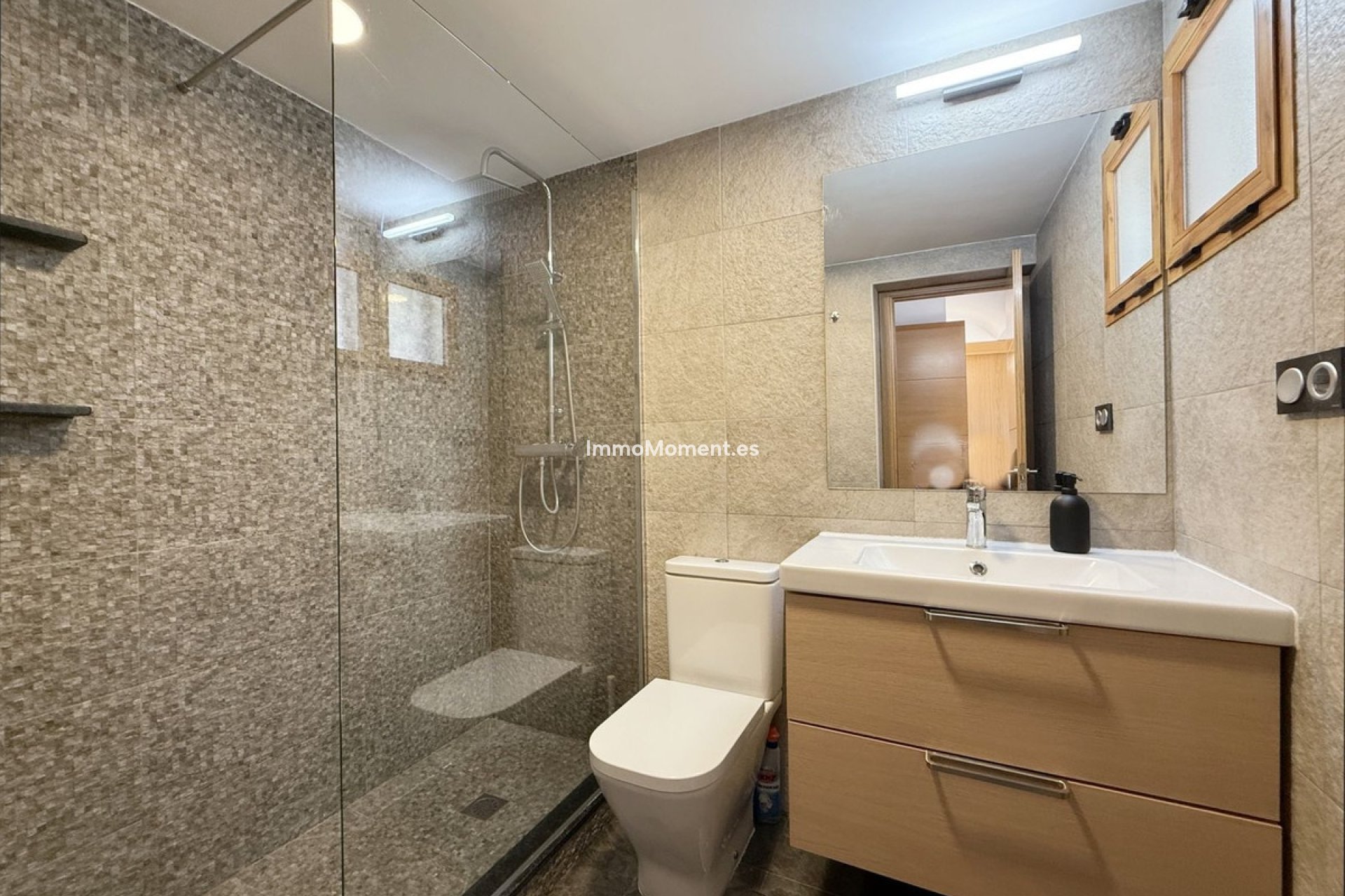 Reventa - Villa independiente - Estepona  - Estepona Centro
