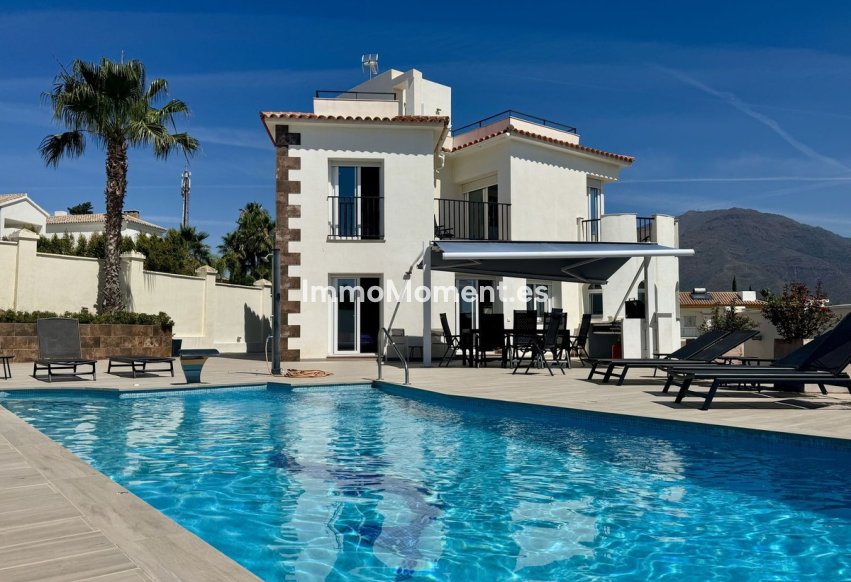 Reventa - Villa independiente - Estepona  - Estepona Centro