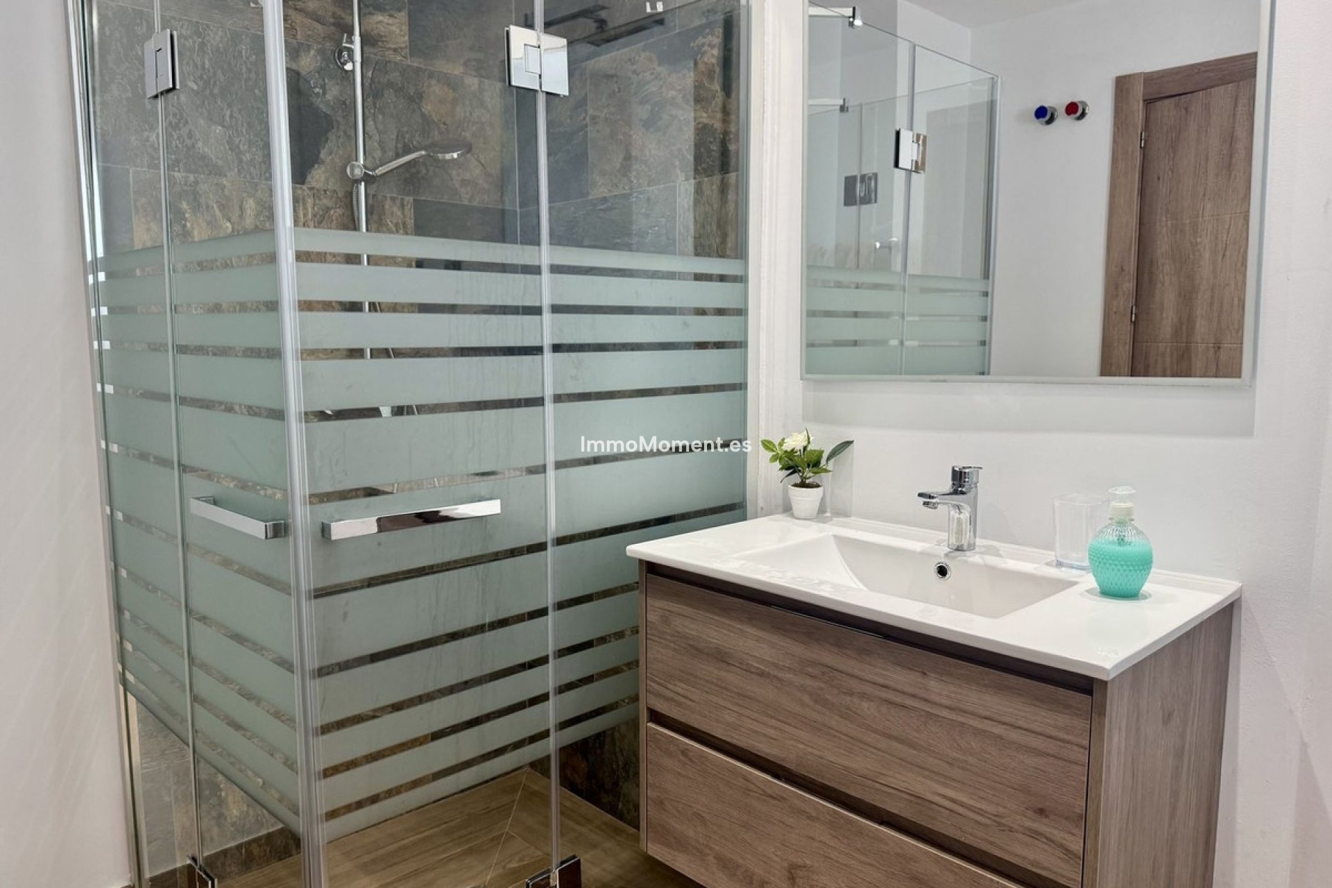 Reventa - Villa independiente - Estepona  - Estepona Centro