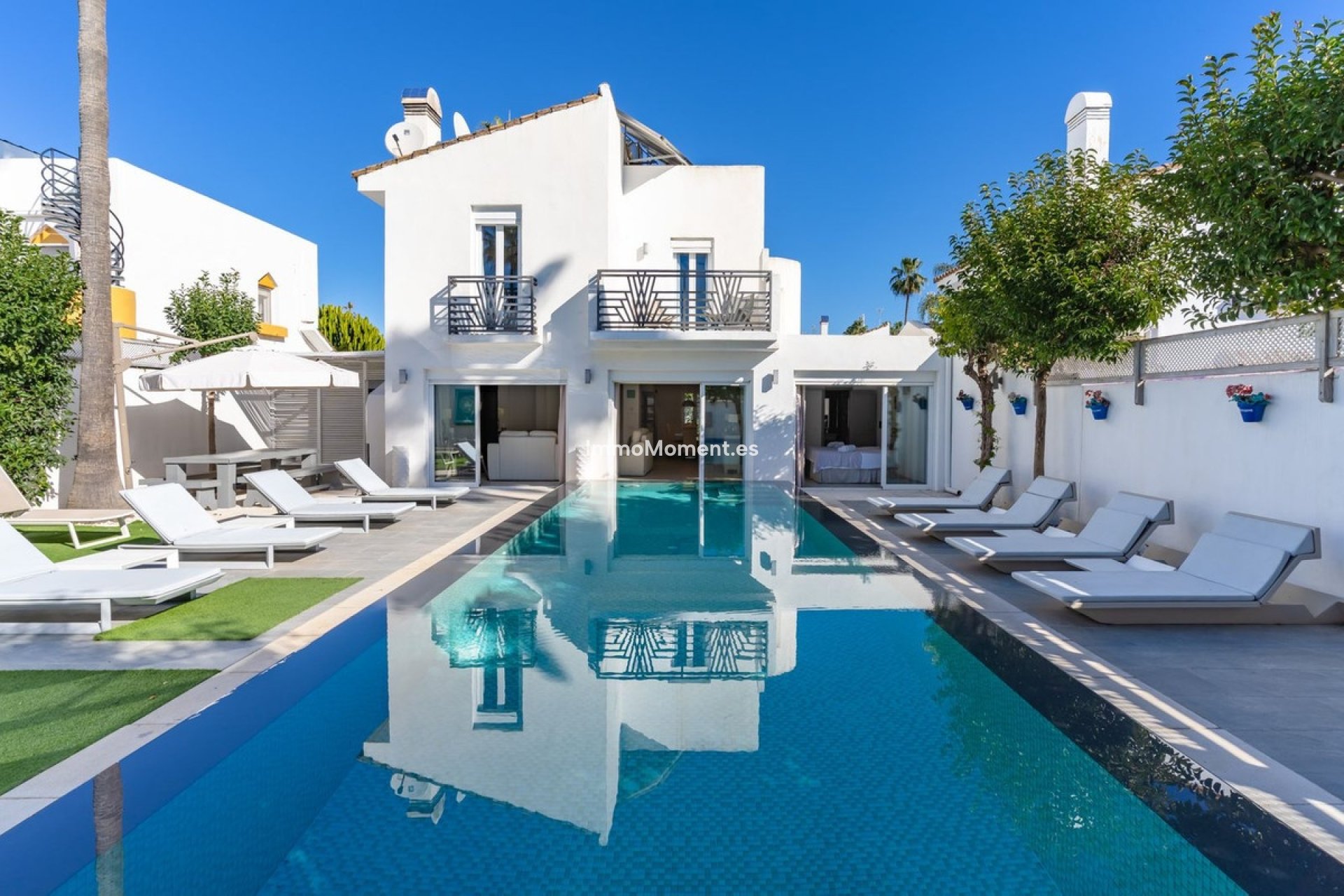 Reventa - Villa independiente - Estepona  - Estepona Centro