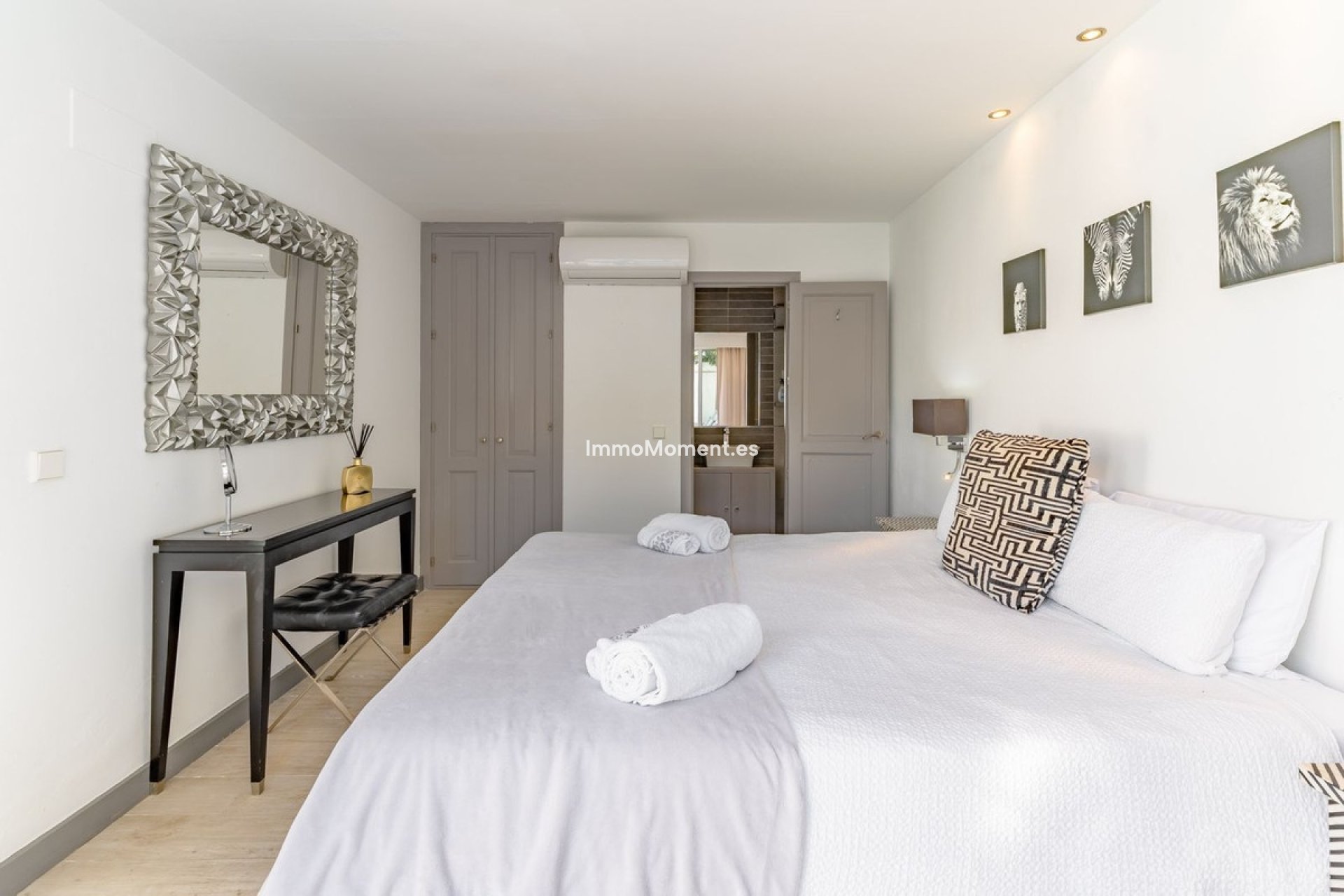 Reventa - Villa independiente - Estepona  - Estepona Centro