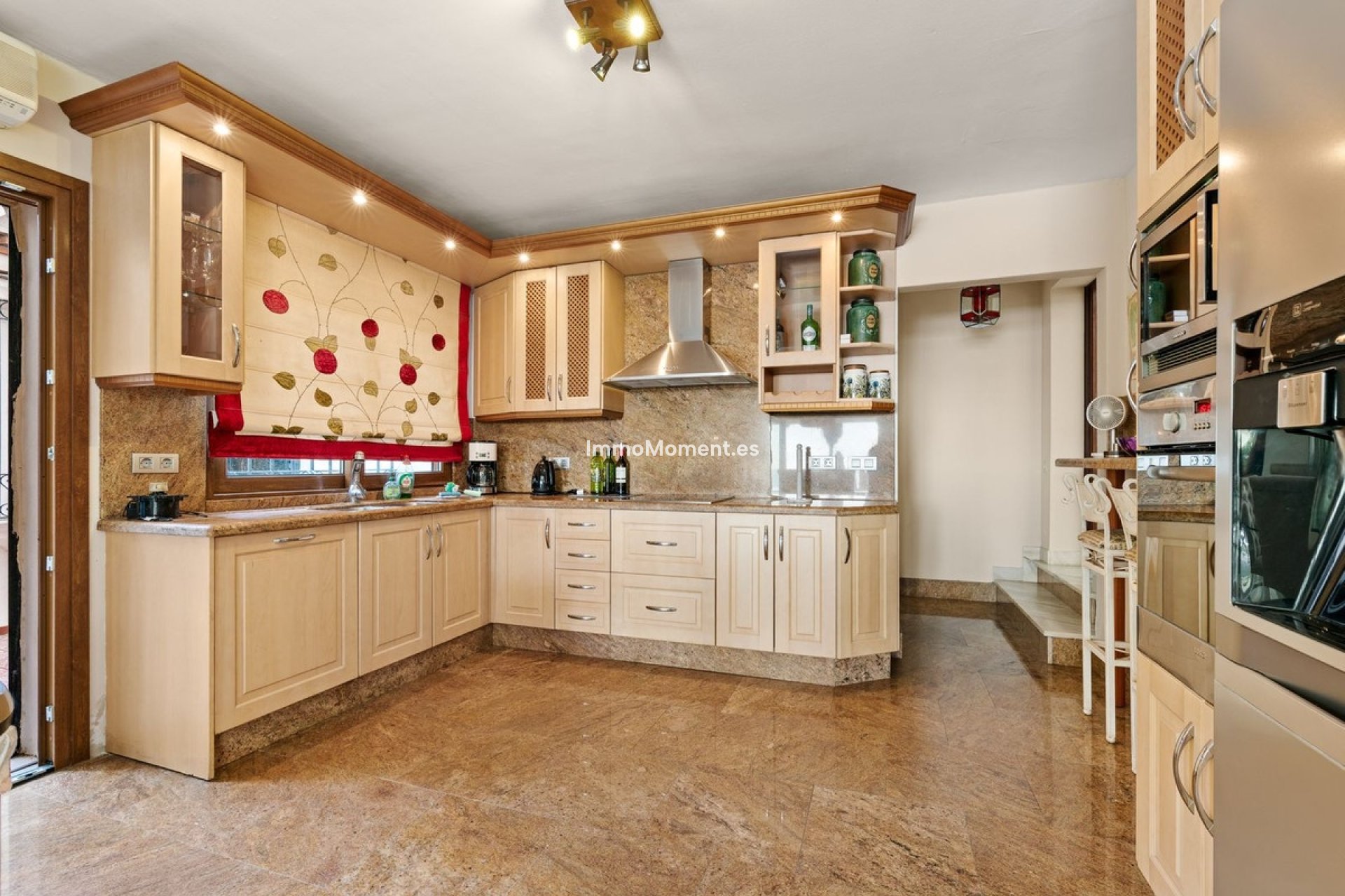 Reventa - Villa independiente - Estepona  - Estepona Centro