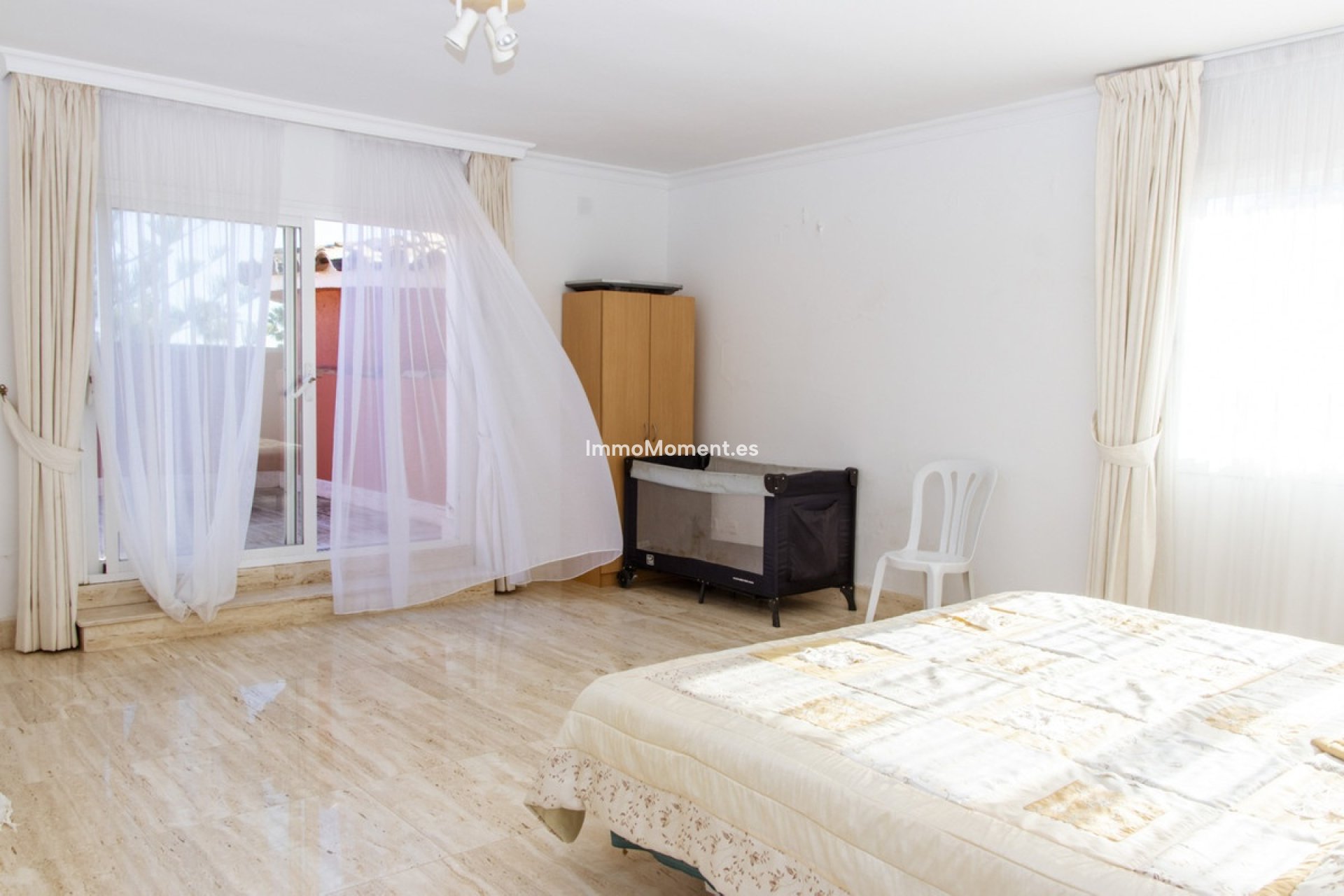 Reventa - Villa independiente - Estepona  - Estepona Centro