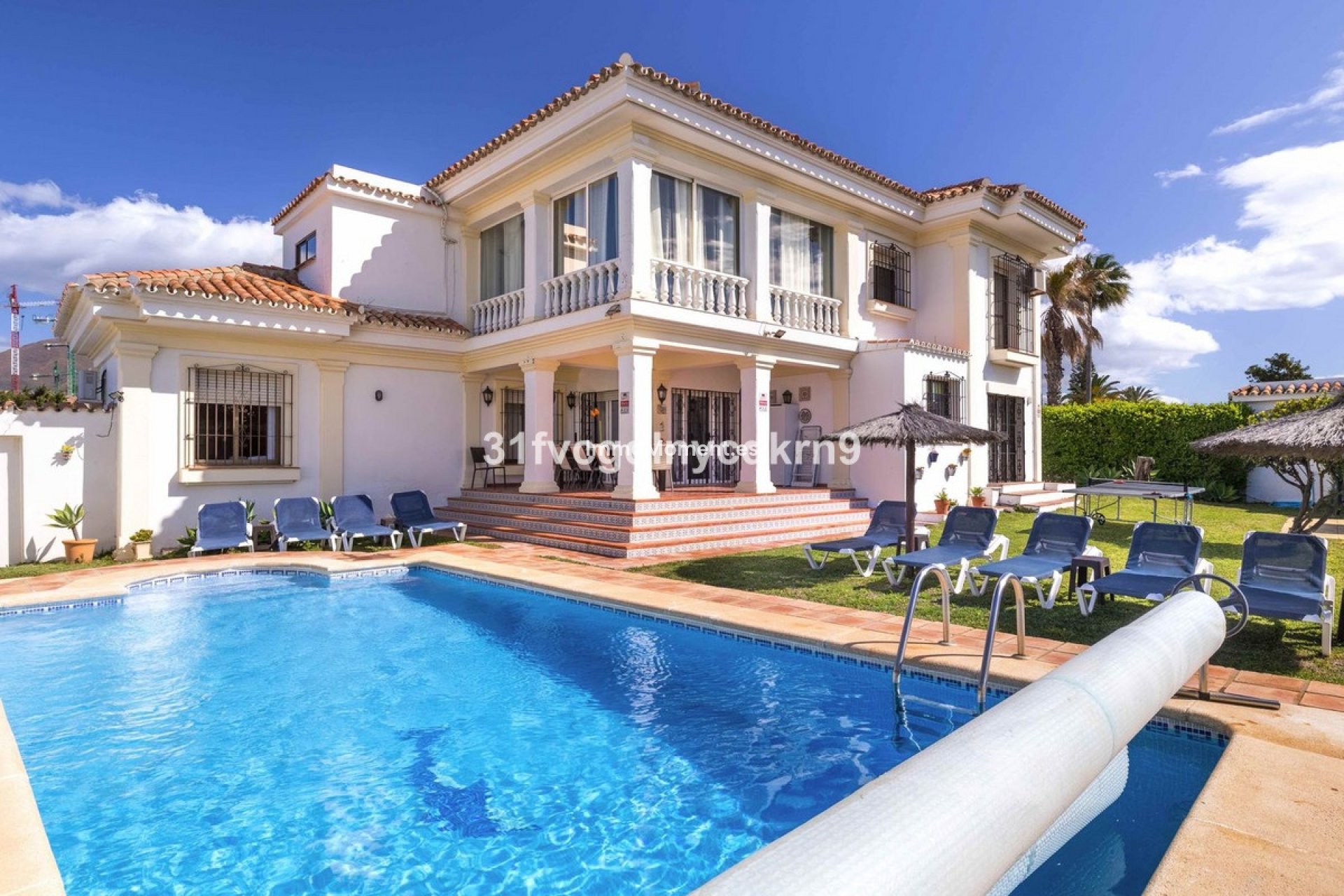 Reventa - Villa independiente - Estepona  - Estepona Centro