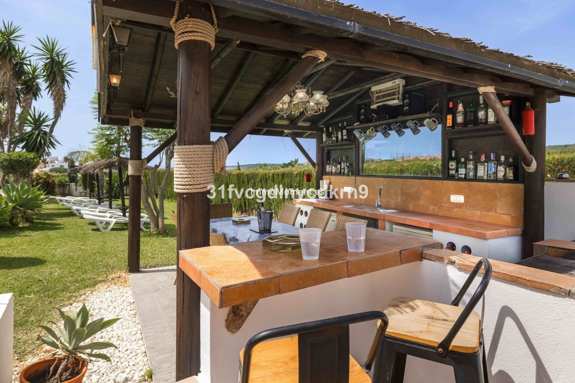 Reventa - Villa independiente - Estepona  - Estepona Centro