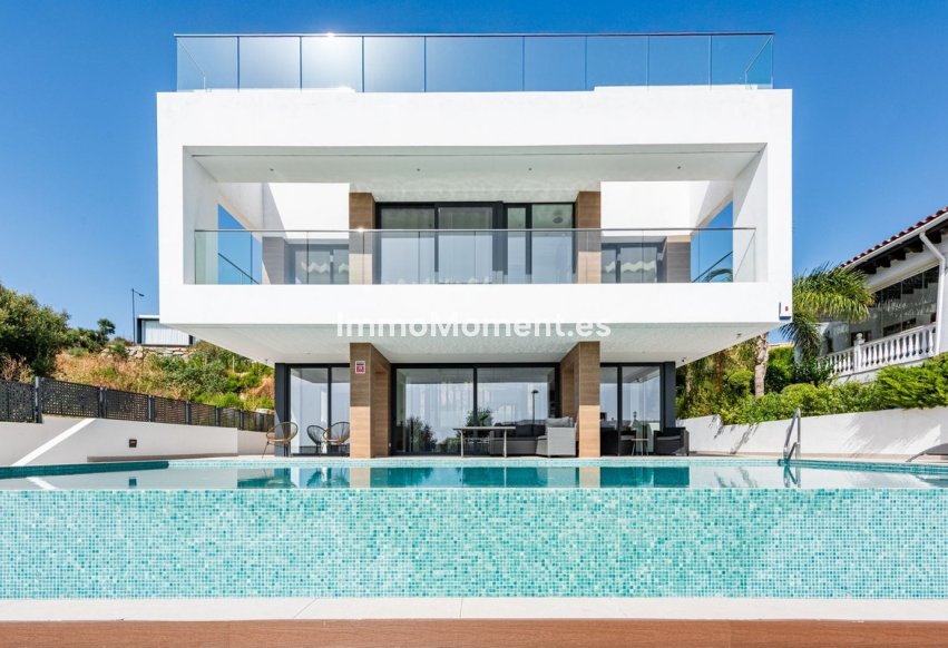 Reventa - Villa independiente - Estepona  - Estepona Centro