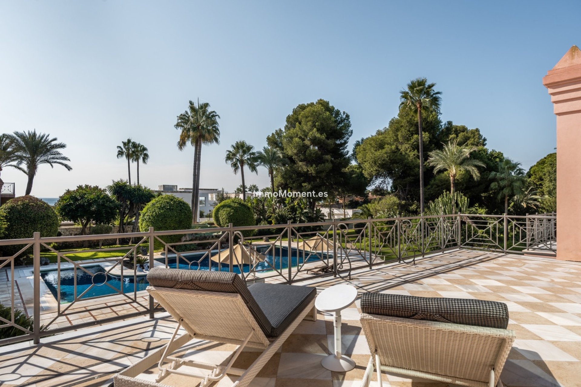 Reventa - Villa independiente - Estepona  - Estepona Centro