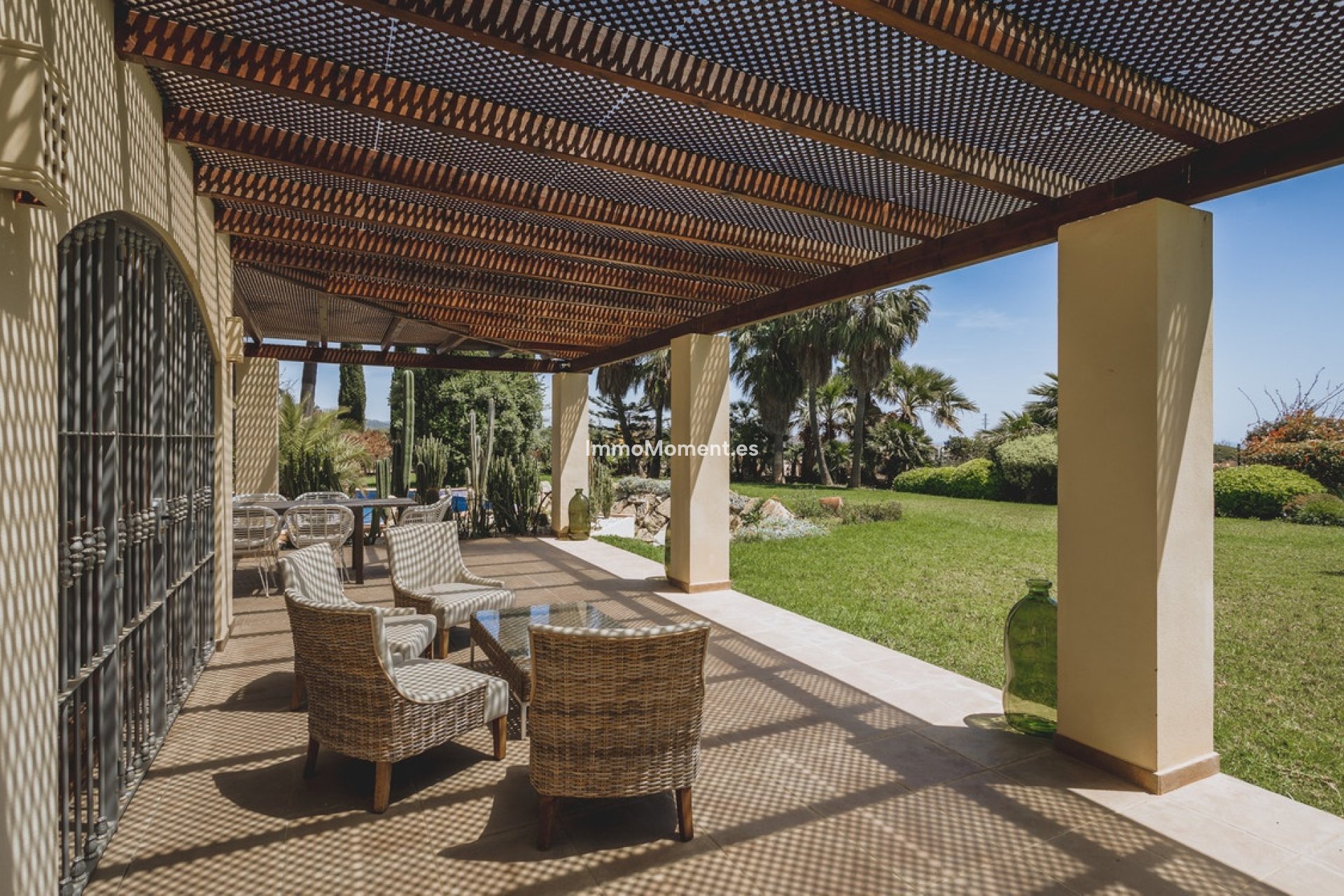 Reventa - Villa independiente - Estepona  - Estepona Centro