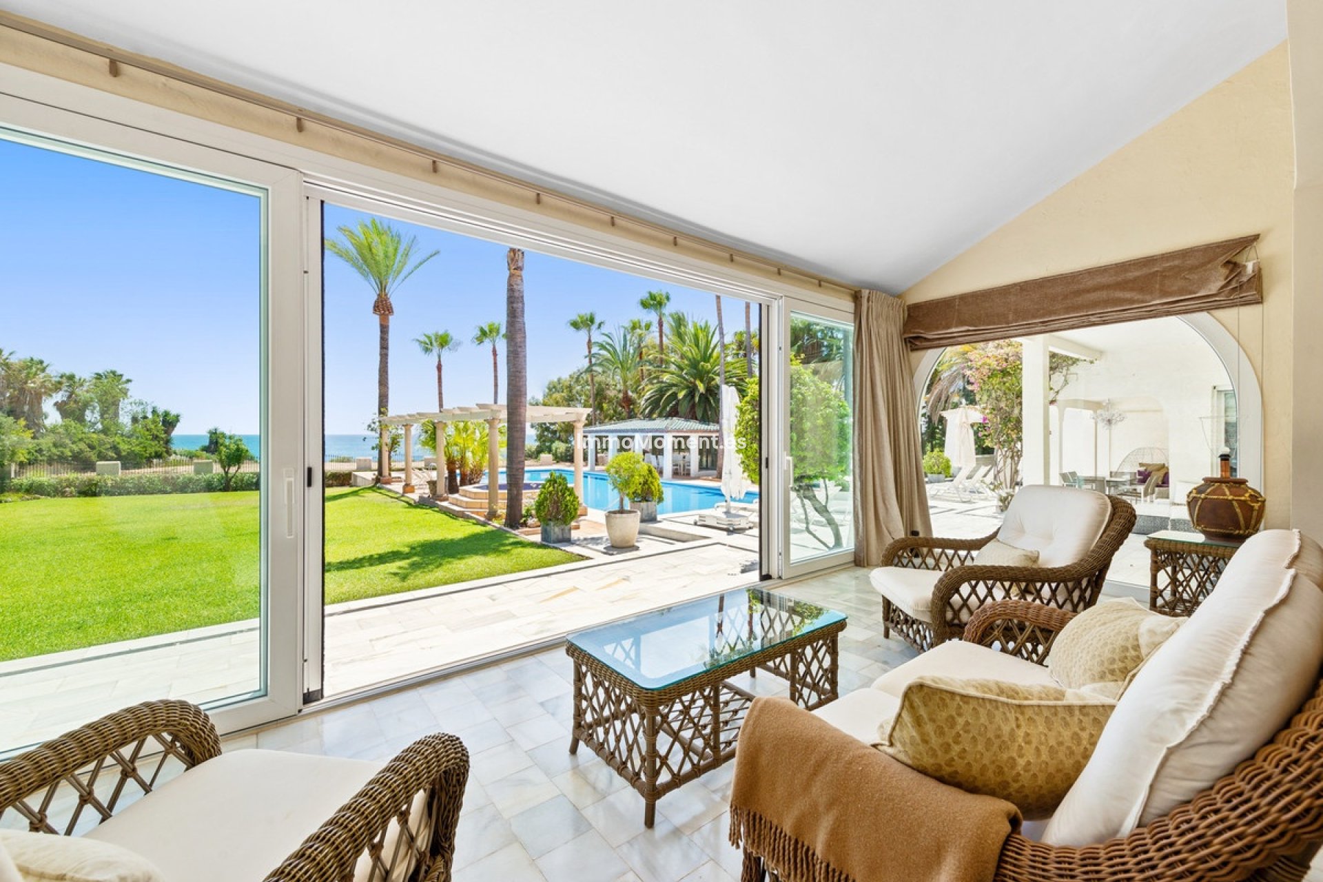 Reventa - Villa independiente - Estepona  - Estepona Centro