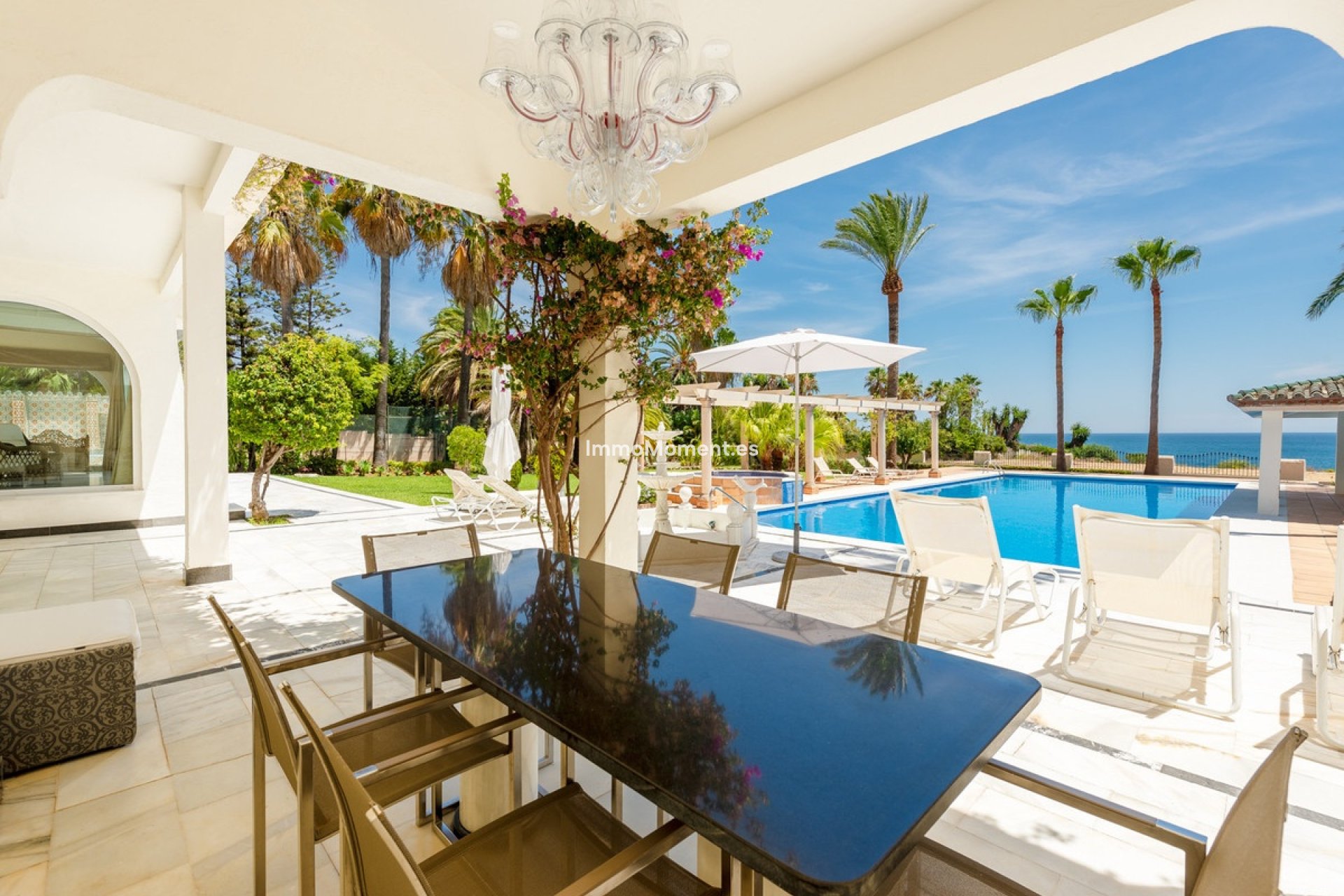 Reventa - Villa independiente - Estepona  - Estepona Centro