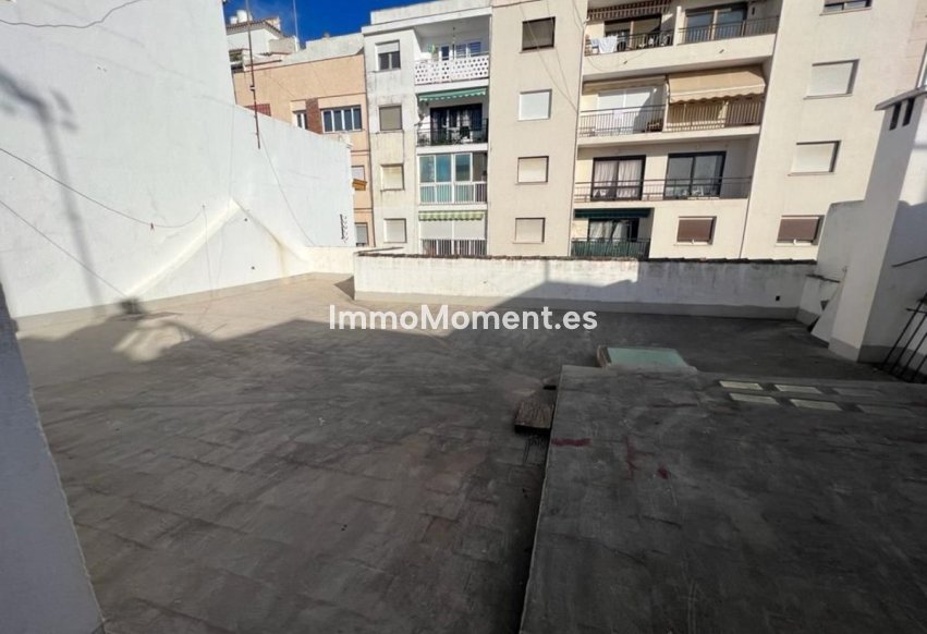 Reventa - Villa independiente - Estepona  - Estepona Centro