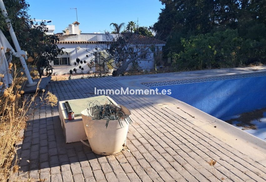 Reventa - Villa independiente - Estepona  - Estepona Centro