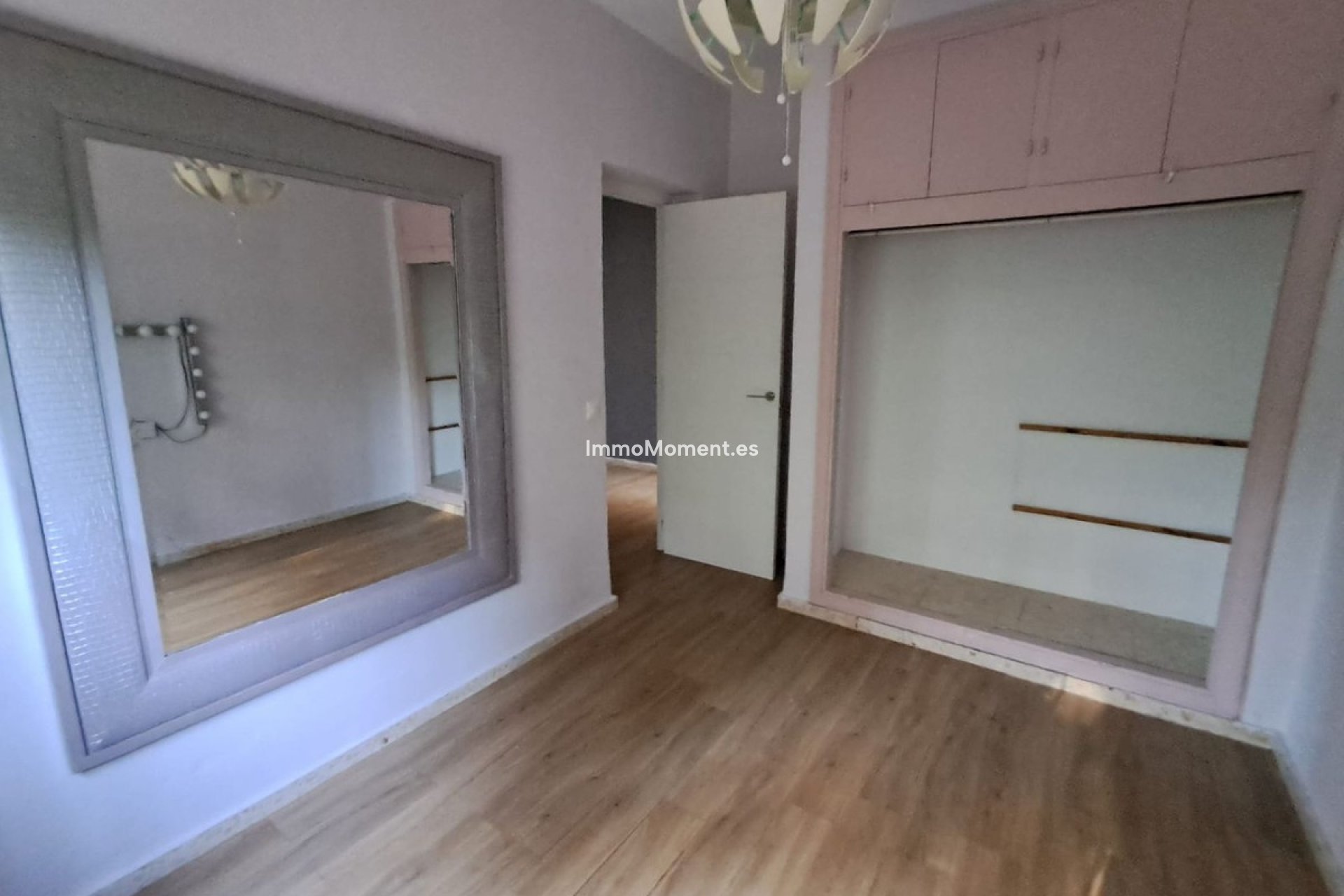 Reventa - Villa independiente - Estepona  - Estepona Centro