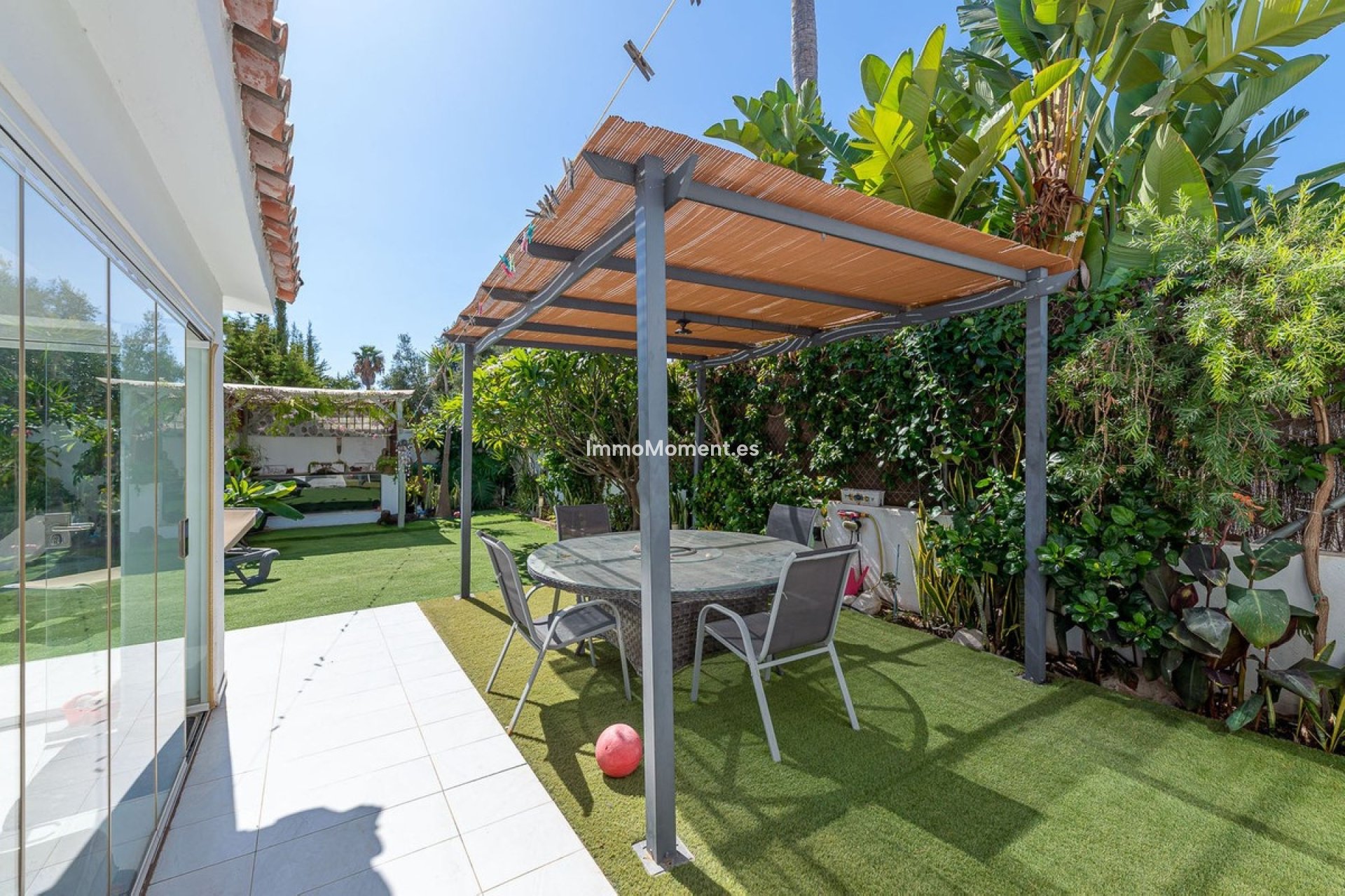 Reventa - Villa independiente - Estepona  - Estepona Centro