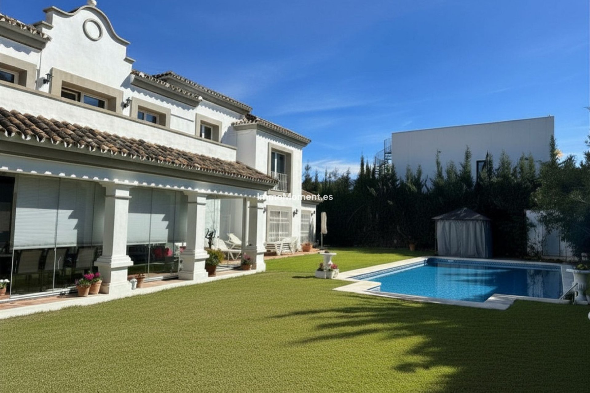 Reventa - Villa independiente - Estepona  - Estepona Centro