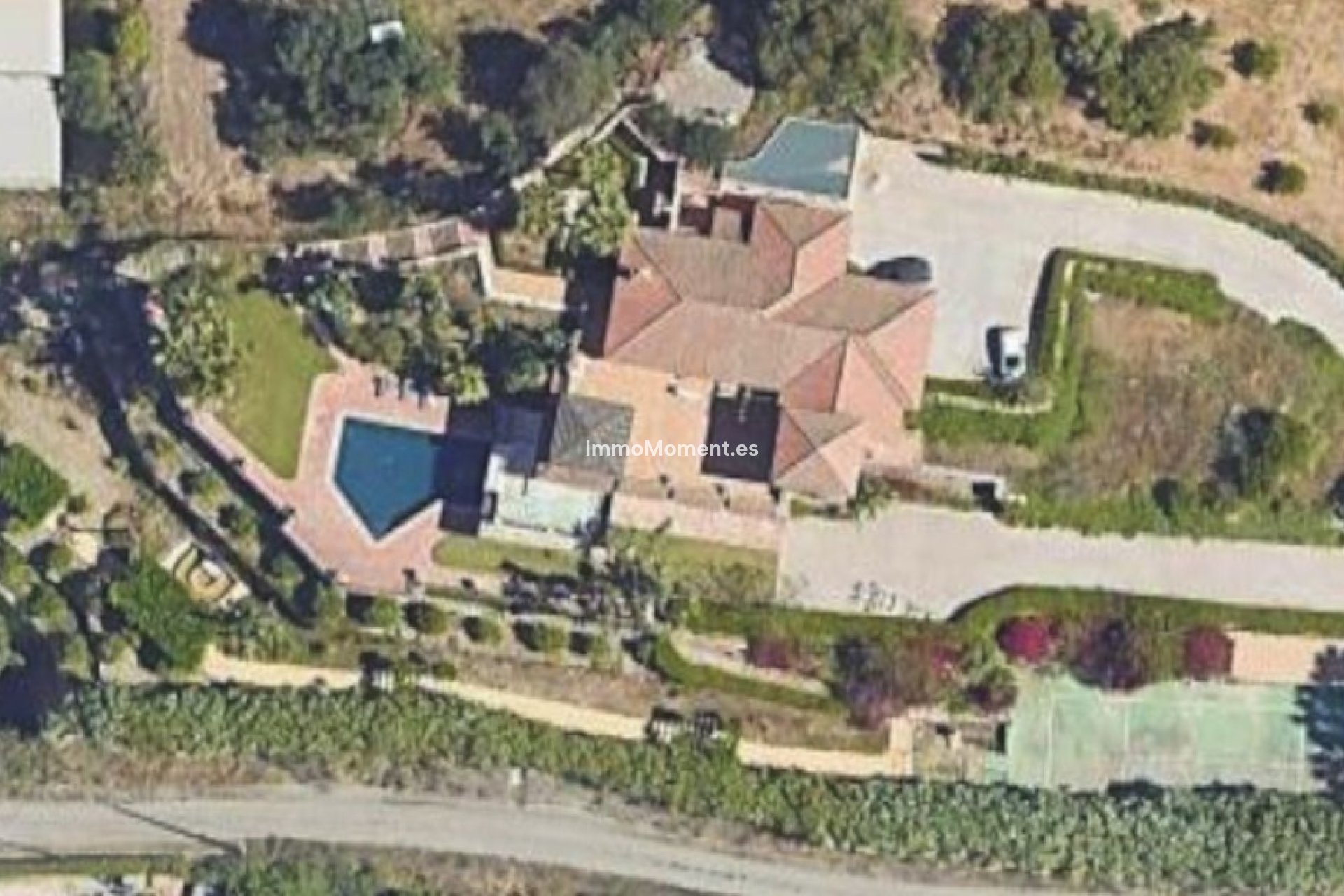 Reventa - Villa independiente - Estepona  - Estepona Centro