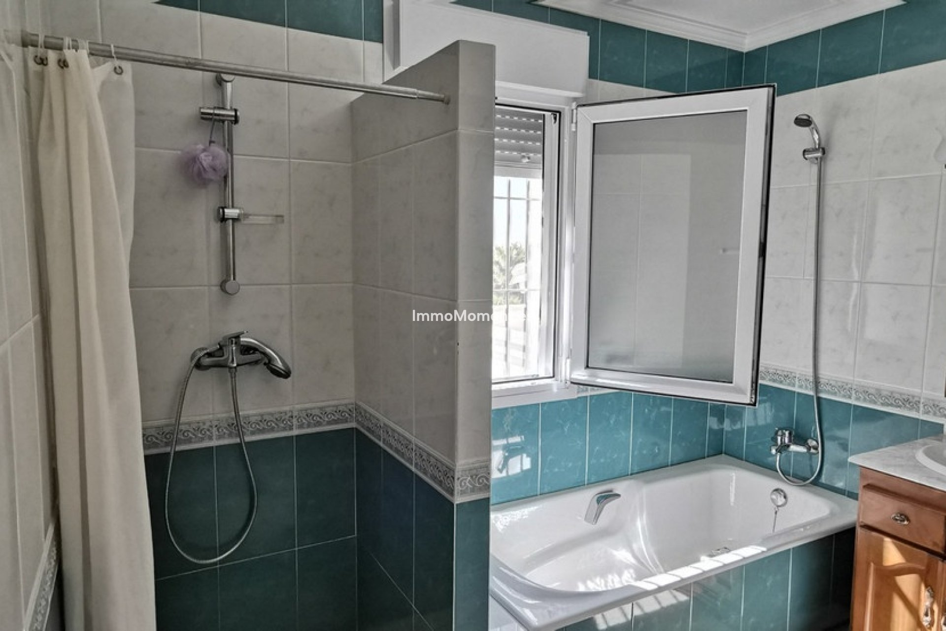 Reventa - Villa independiente - Estepona  - Estepona Centro