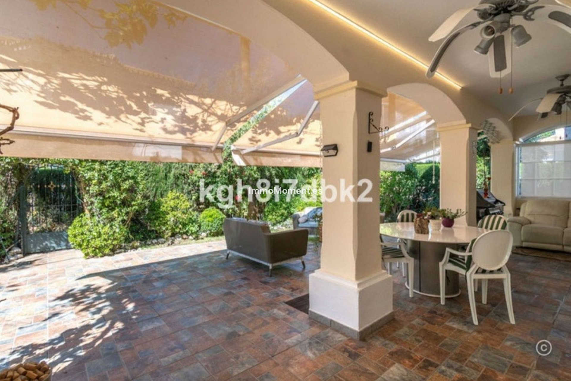 Reventa - Villa independiente - Estepona  - Estepona Centro