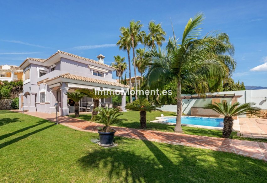 Reventa - Villa independiente - Estepona  - Estepona Centro