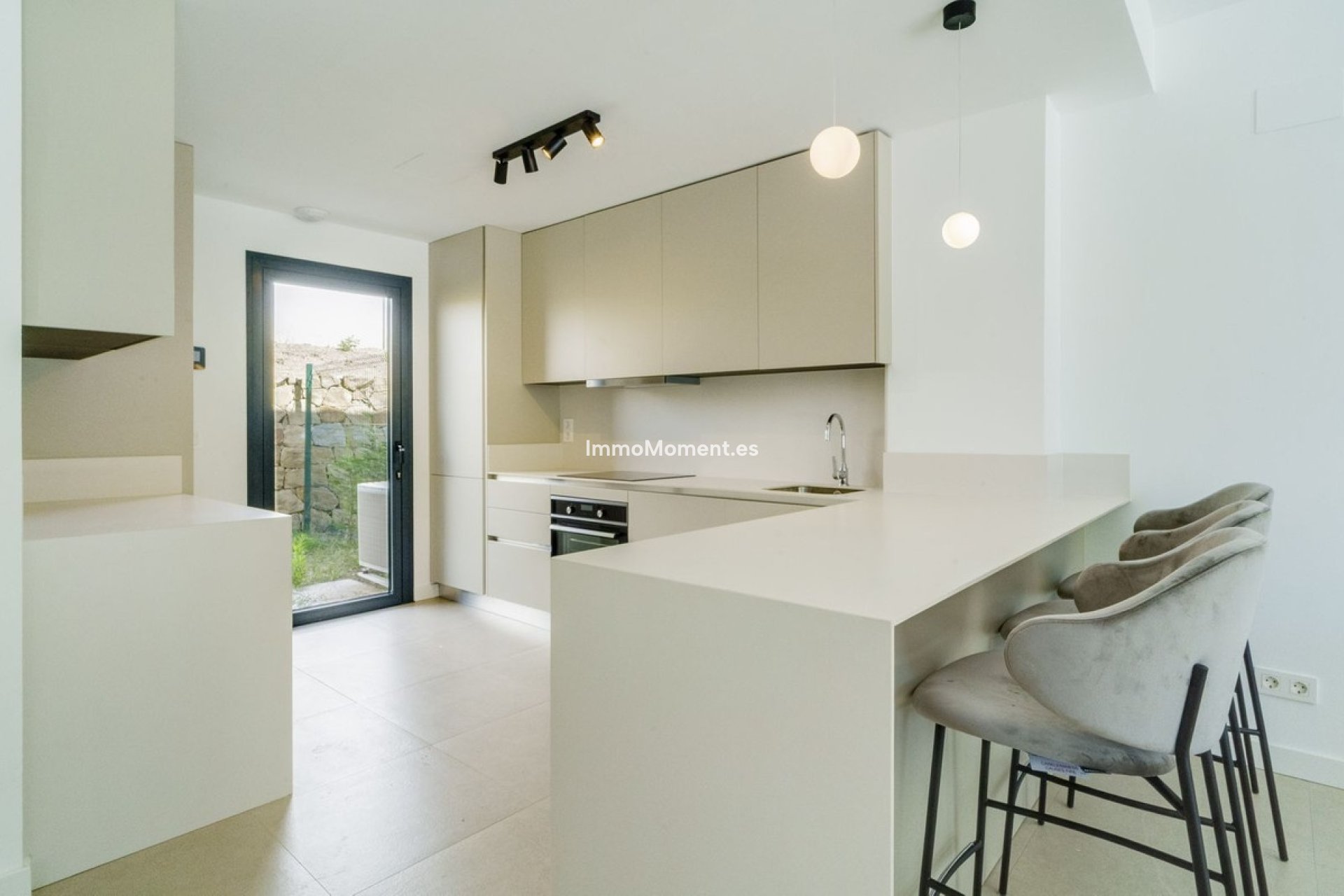 Reventa - Villa independiente - Estepona  - Estepona Centro