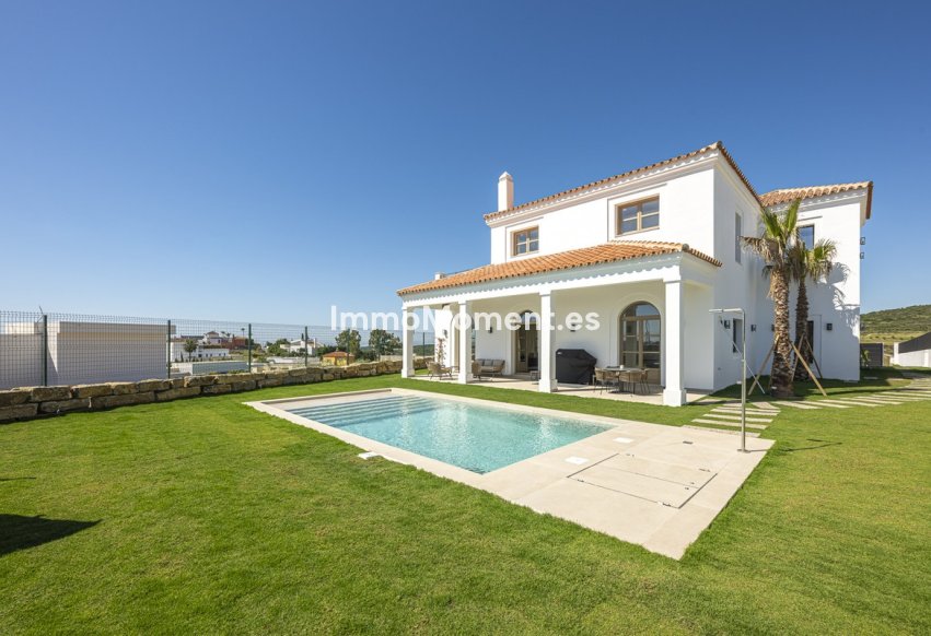 Reventa - Villa independiente - Estepona  - Estepona Centro