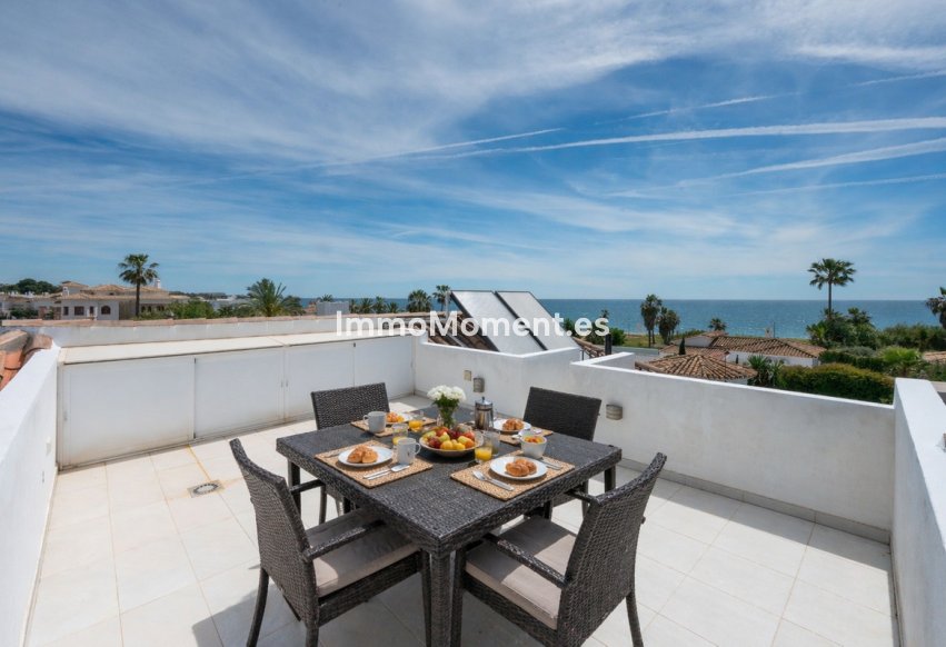 Reventa - Villa independiente - Estepona  - Estepona Centro