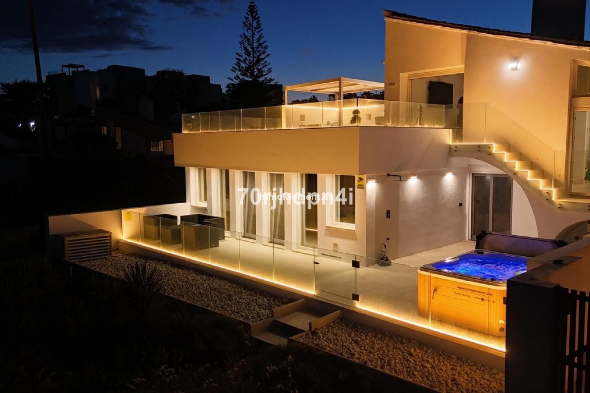 Reventa - Villa independiente - Estepona  - Estepona Centro