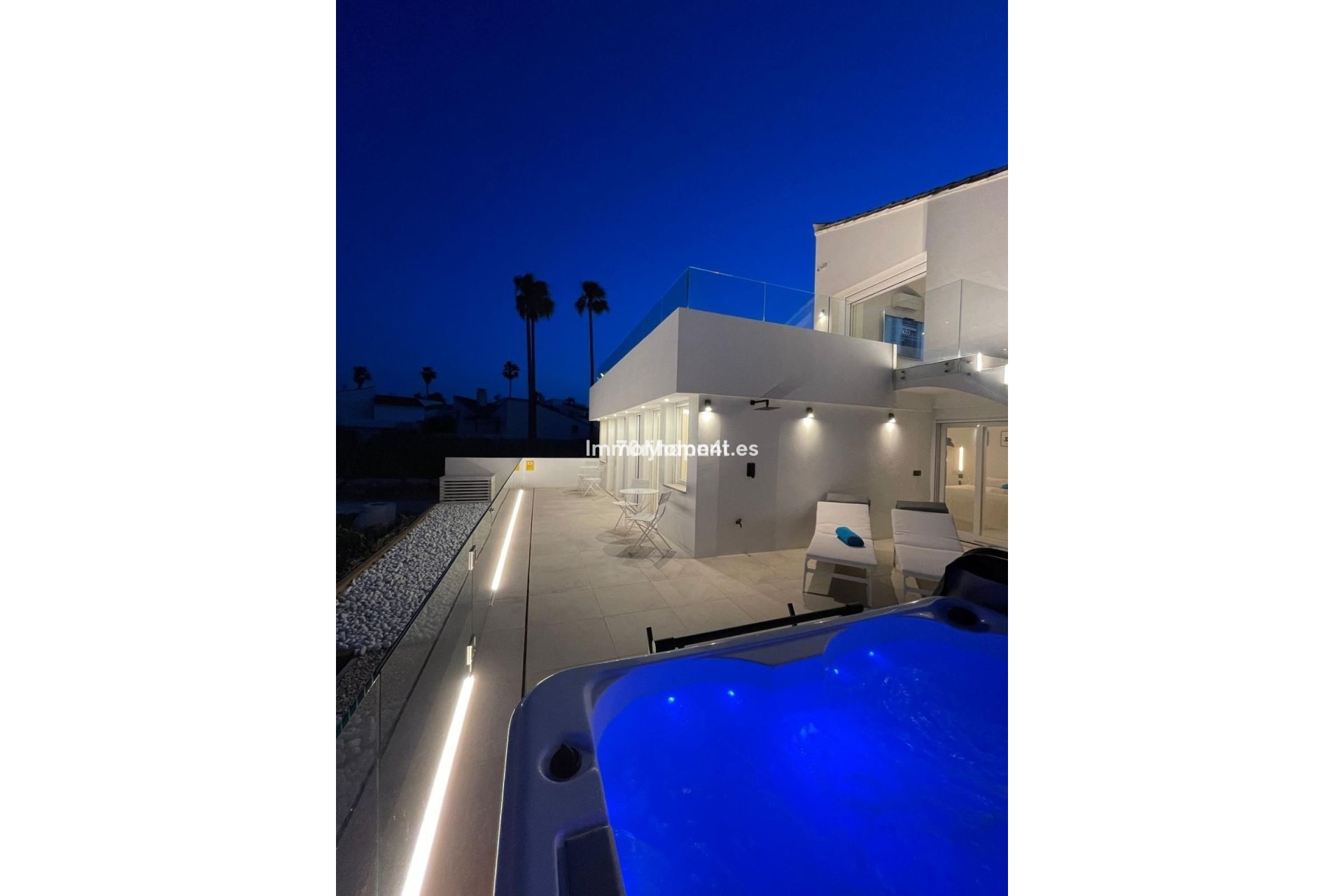 Reventa - Villa independiente - Estepona  - Estepona Centro