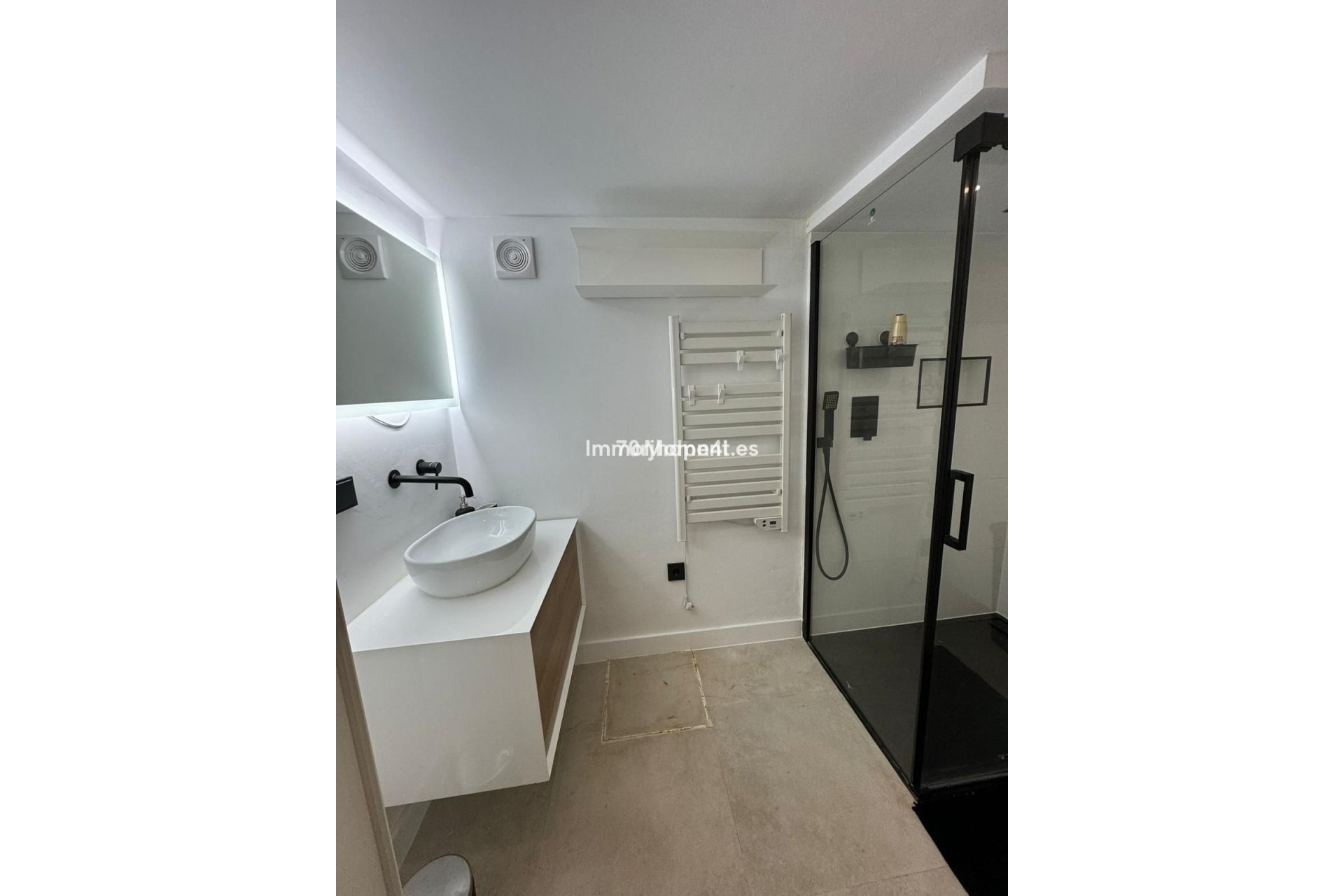 Reventa - Villa independiente - Estepona  - Estepona Centro