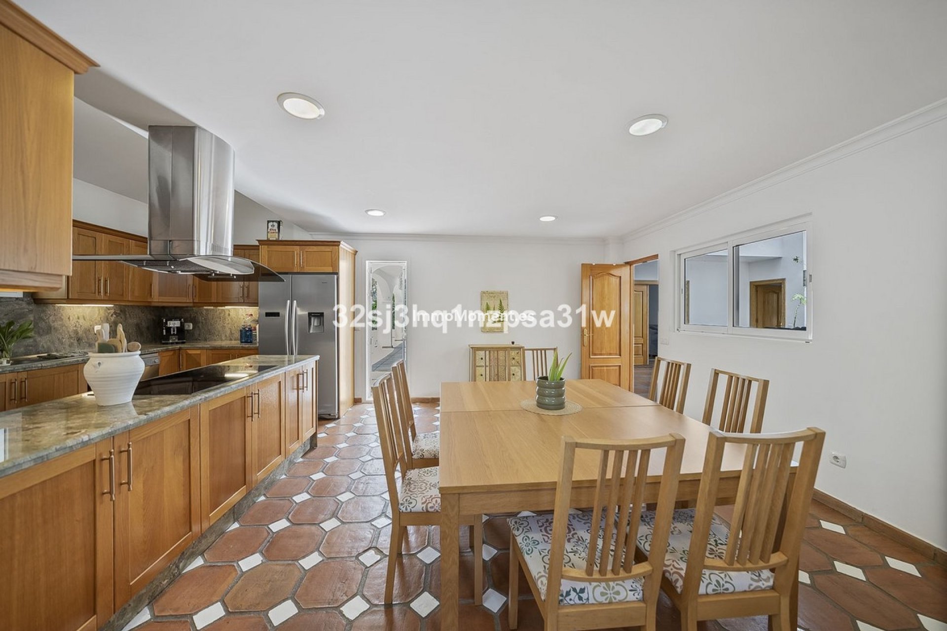 Reventa - Villa independiente - Estepona  - Estepona Centro