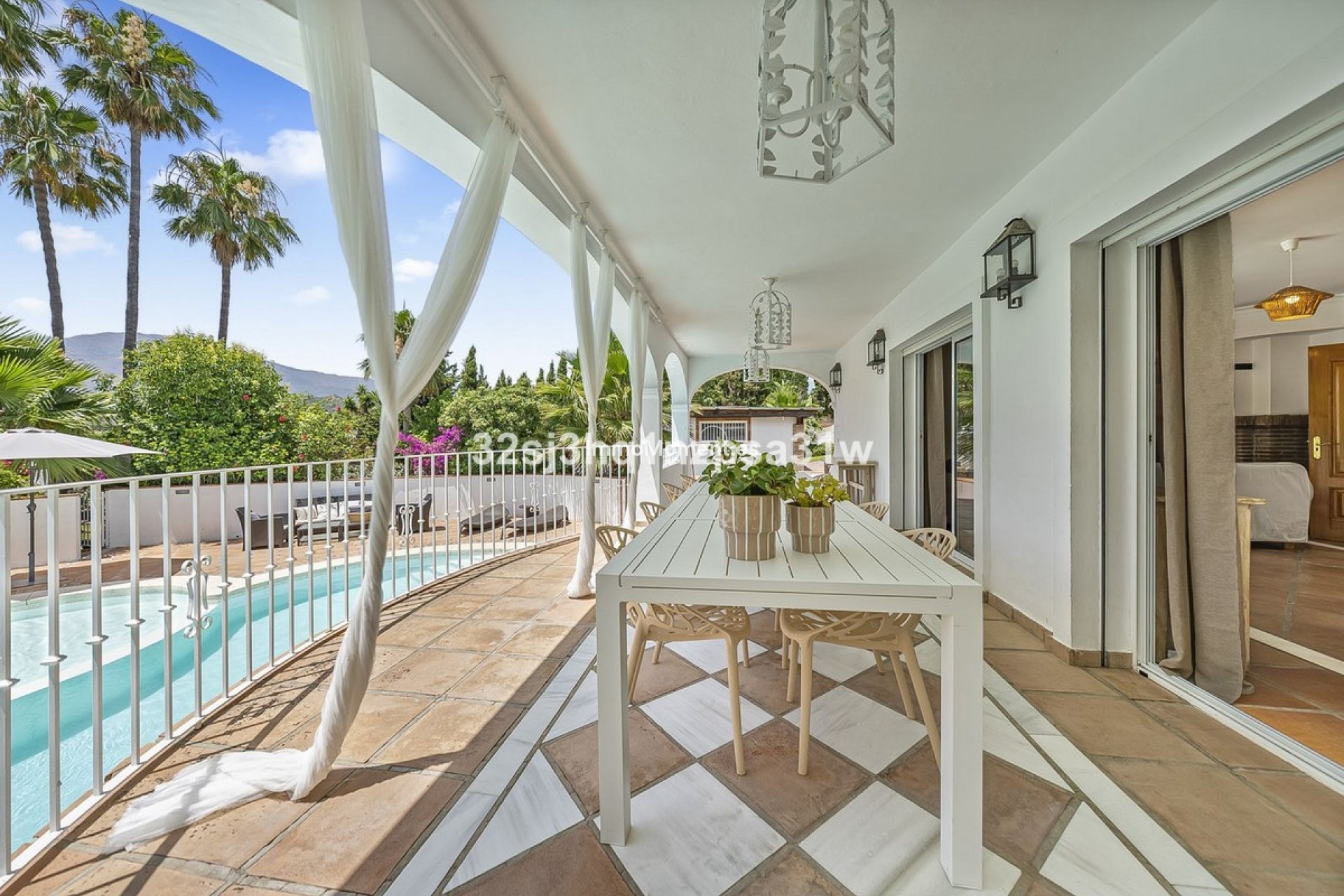 Reventa - Villa independiente - Estepona  - Estepona Centro