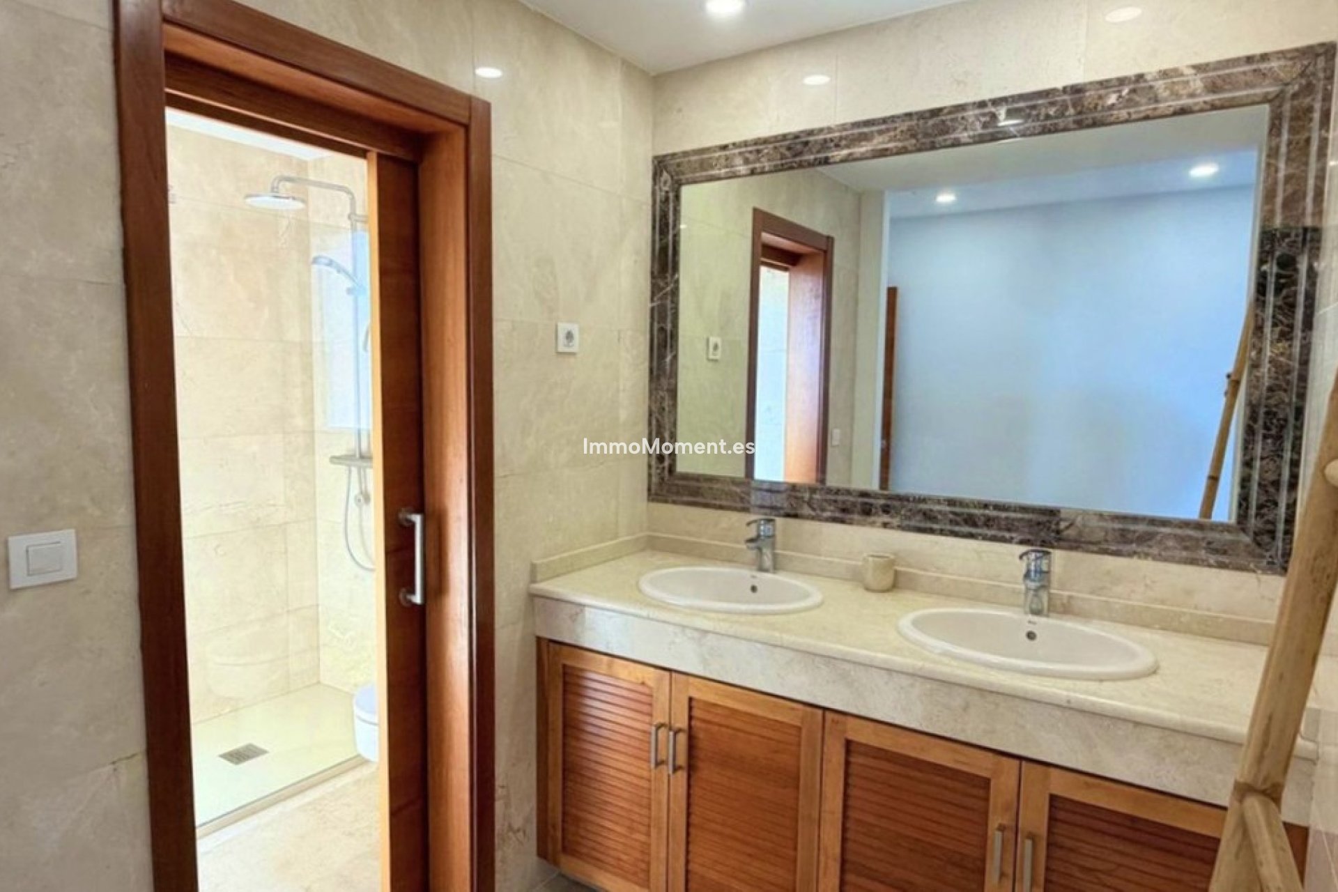 Reventa - Villa independiente - Estepona  - Estepona Centro