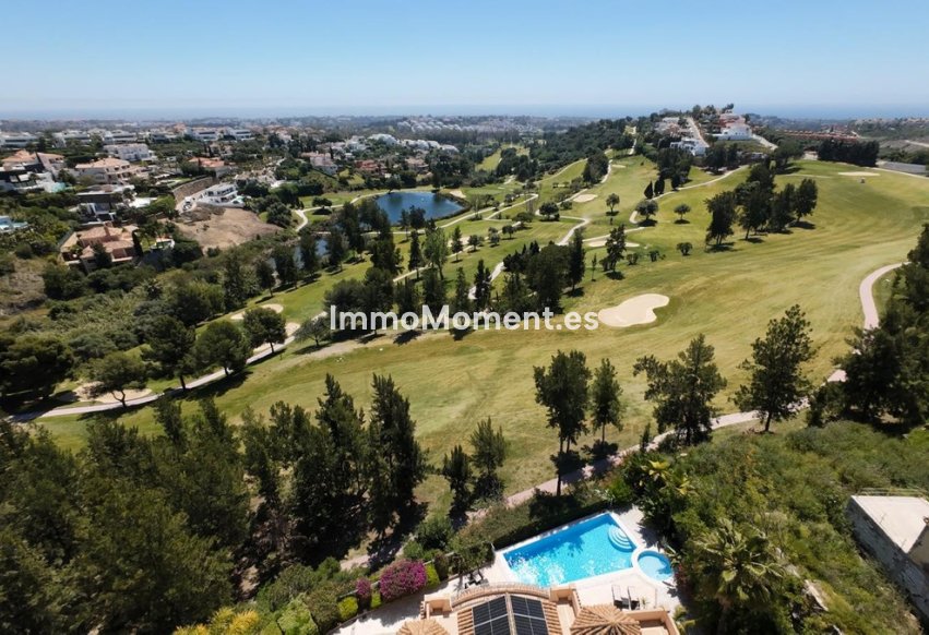 Reventa - Villa independiente - Estepona  - Estepona Centro