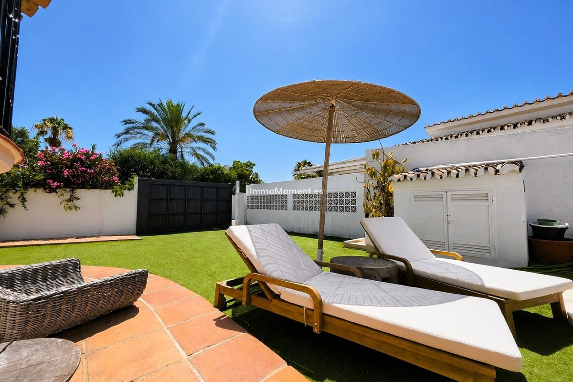 Reventa - Villa independiente - Estepona  - Estepona Centro
