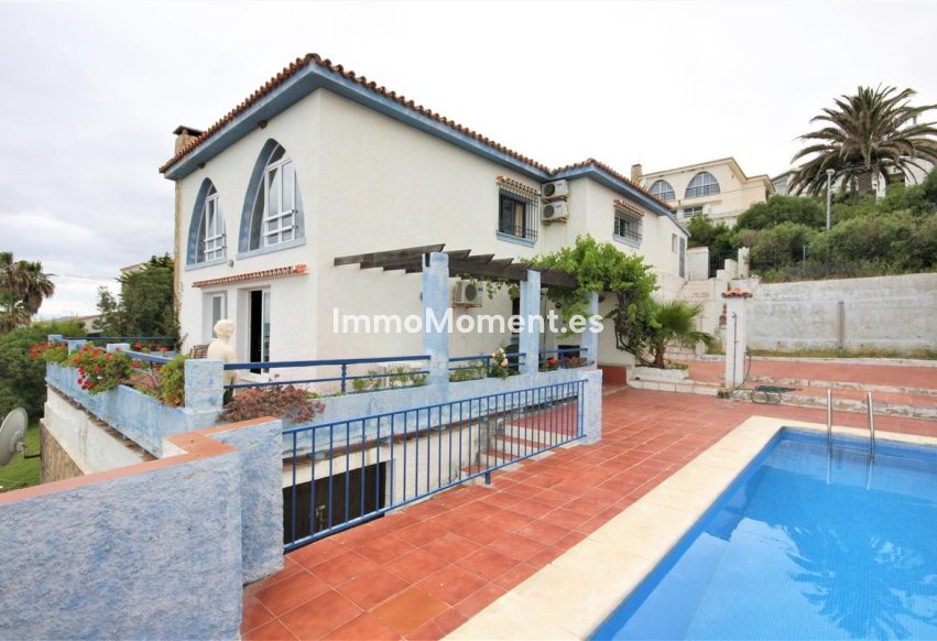 Reventa - Villa independiente - Estepona  - Estepona Centro