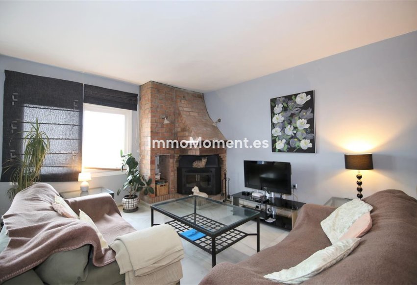 Reventa - Villa independiente - Estepona  - Estepona Centro