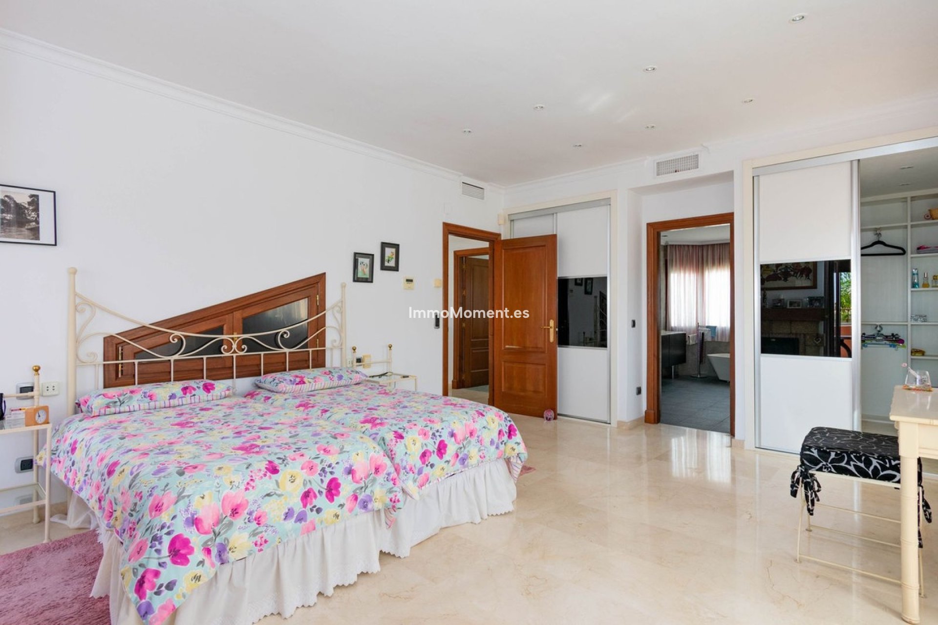 Reventa - Villa independiente - Estepona  - Estepona Centro