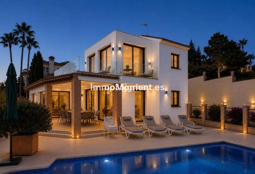 Reventa - Villa independiente - Estepona  - Estepona Centro