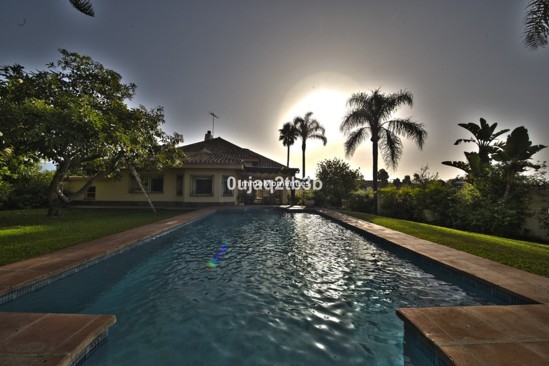 Reventa - Villa independiente - Estepona  - New Golden Mile