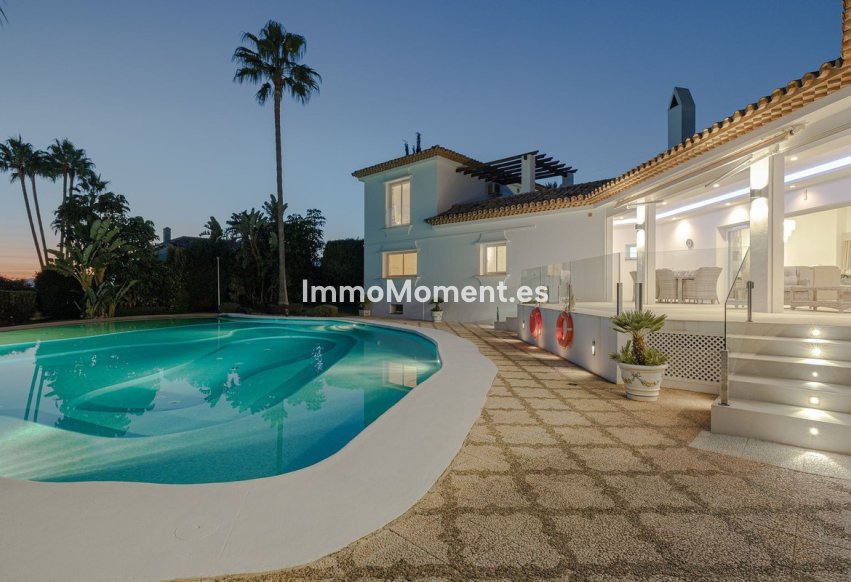Reventa - Villa independiente - Estepona  - New Golden Mile