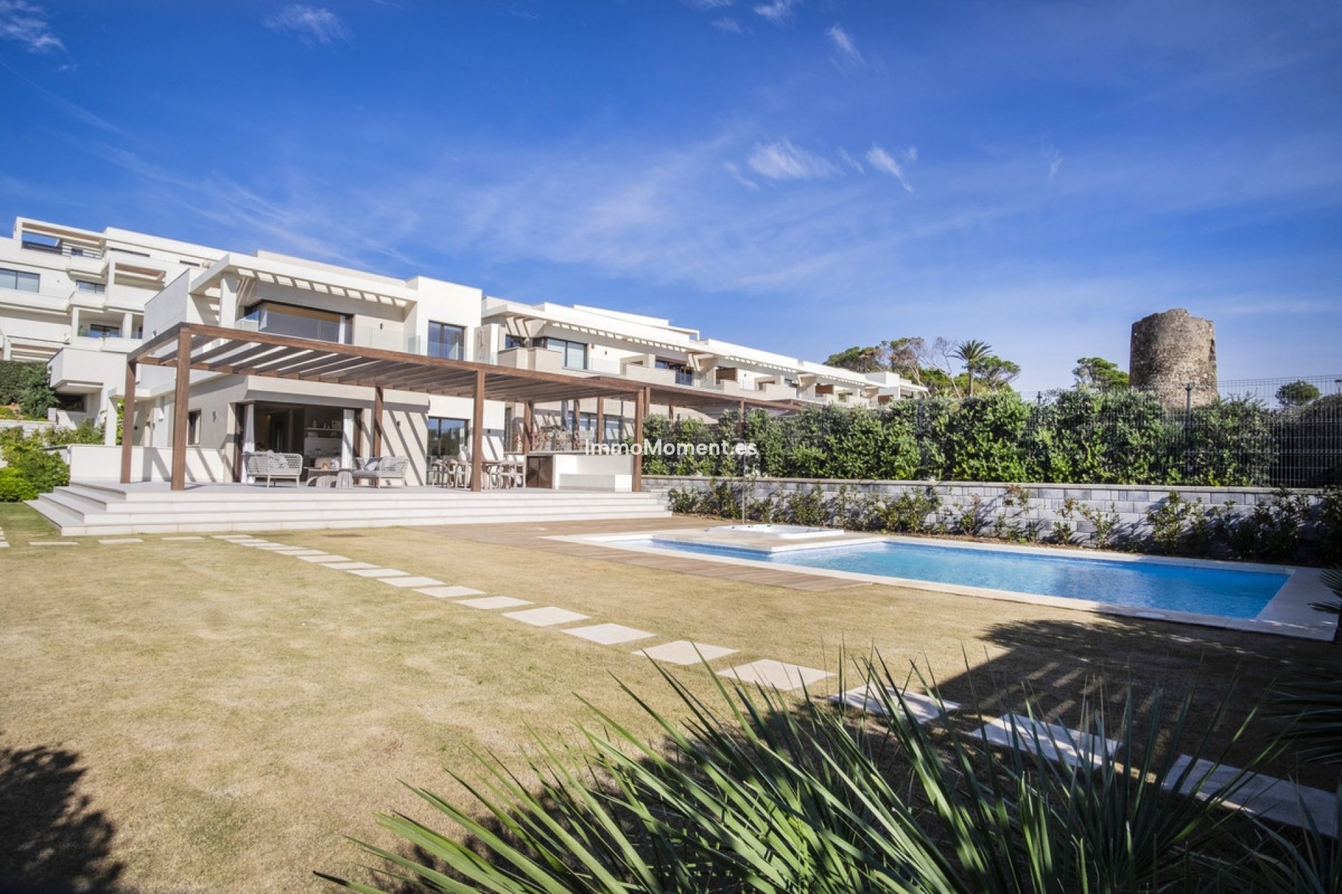 Reventa - Villa independiente - Estepona  - New Golden Mile
