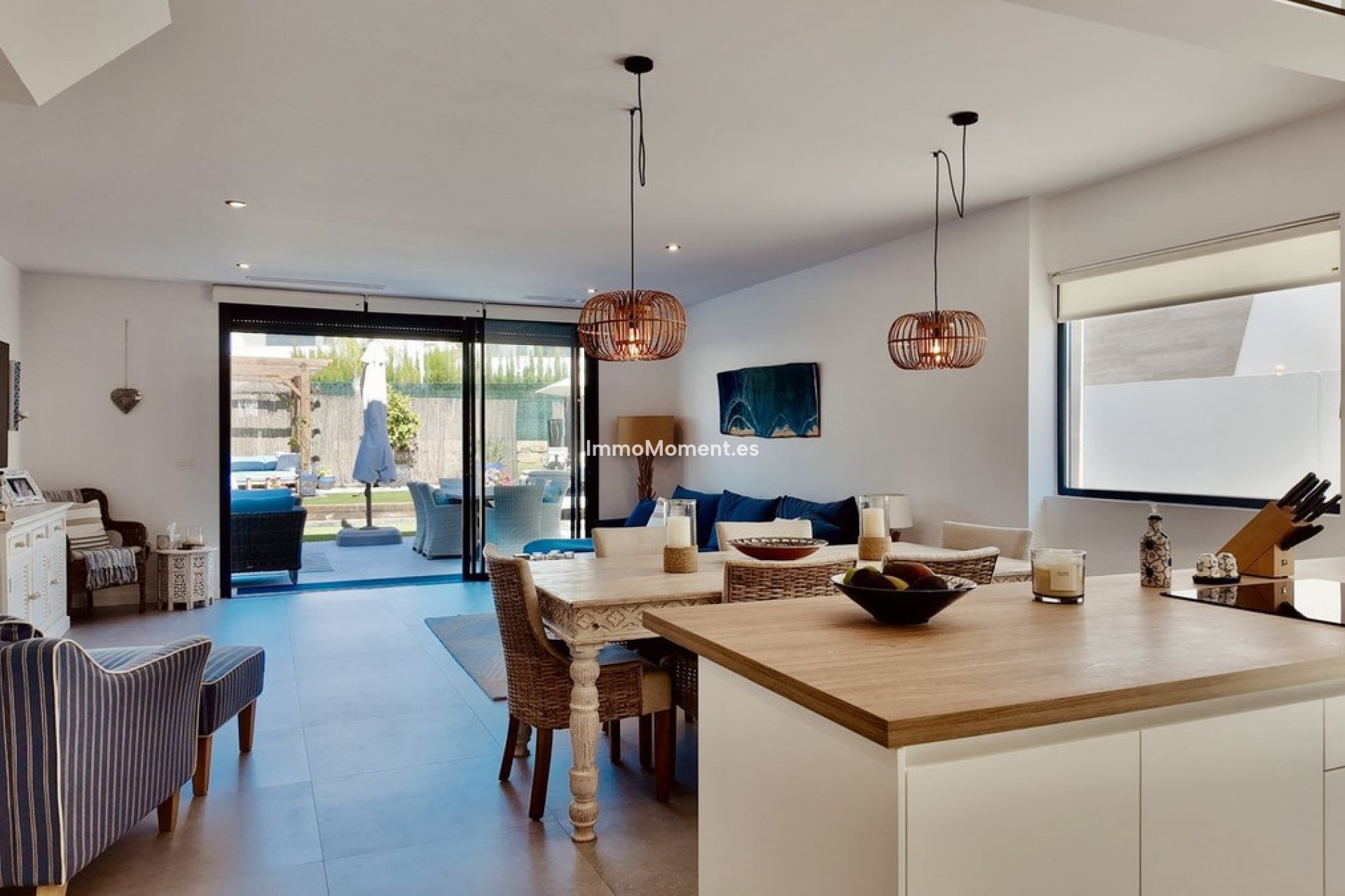 Reventa - Villa independiente - Estepona  - New Golden Mile