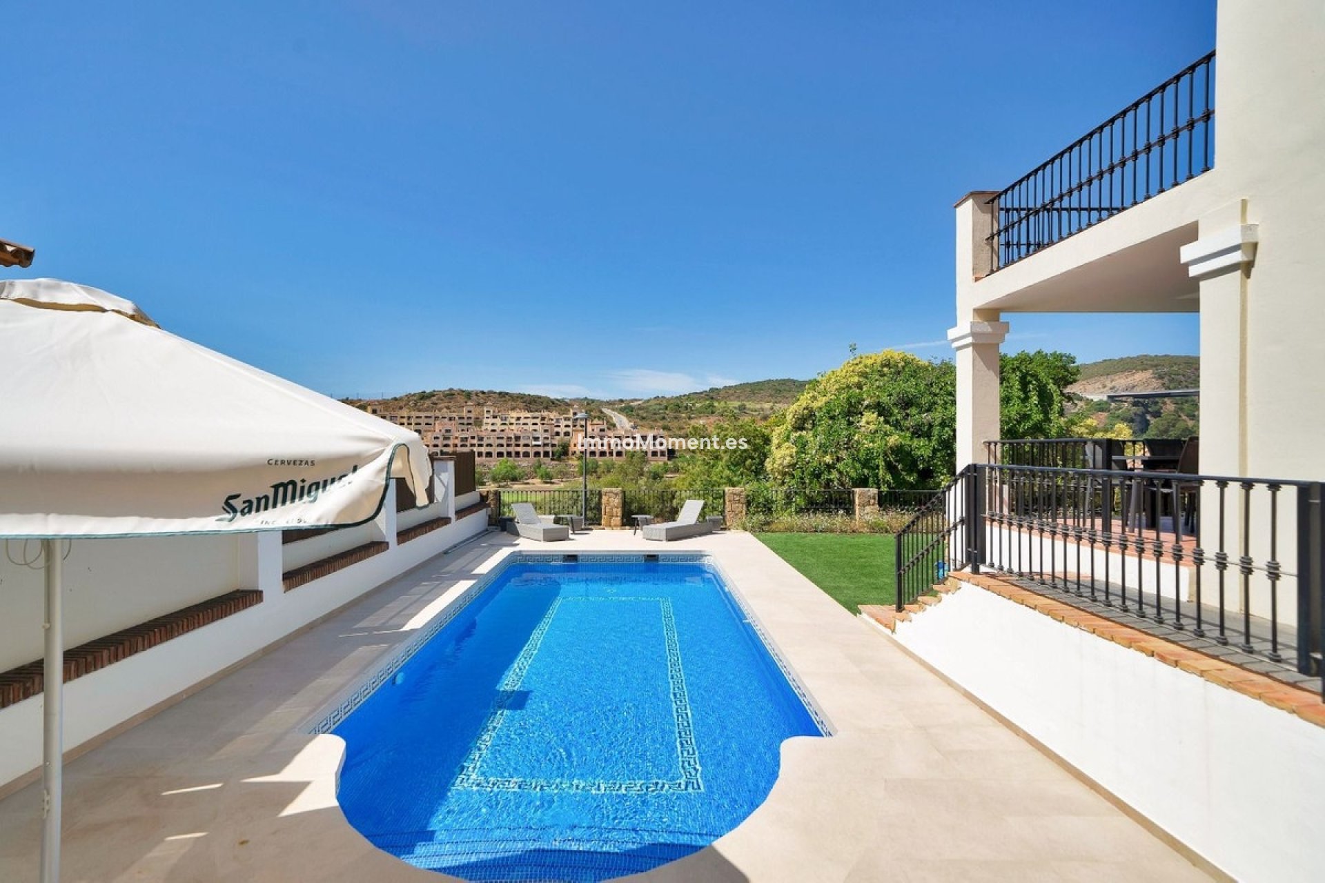 Reventa - Villa independiente - Estepona  - Valle Romano