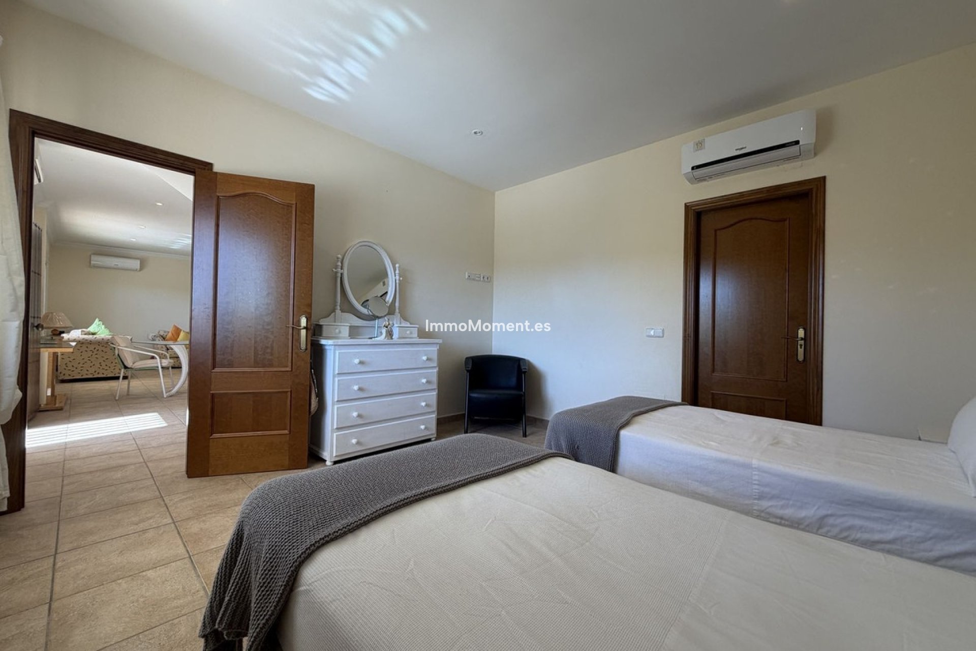 Reventa - Villa independiente - Estepona  - Valle Romano
