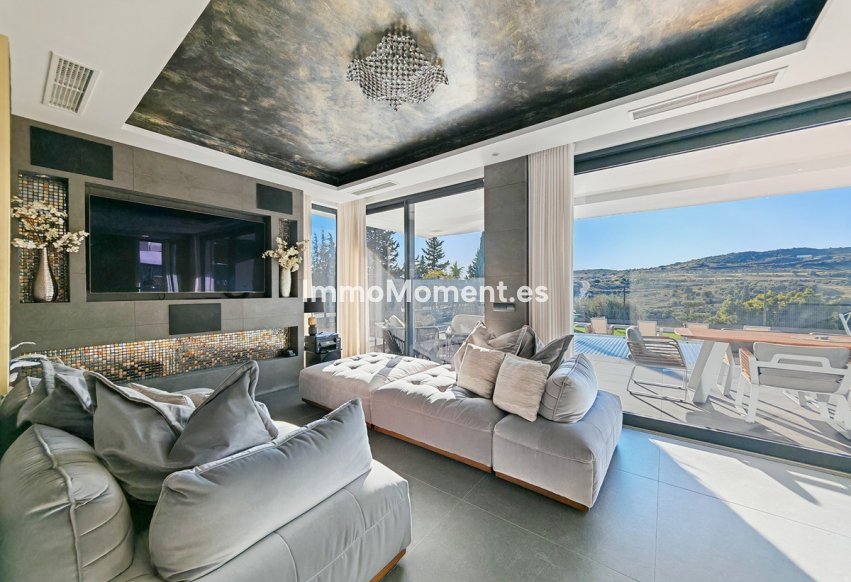 Reventa - Villa independiente - Estepona  - Valle Romano