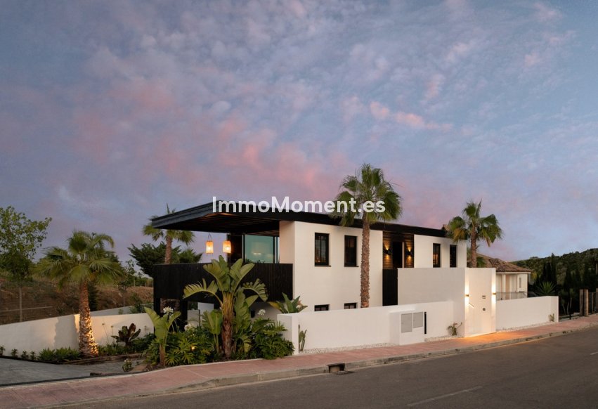 Reventa - Villa independiente - Estepona  - Valle Romano